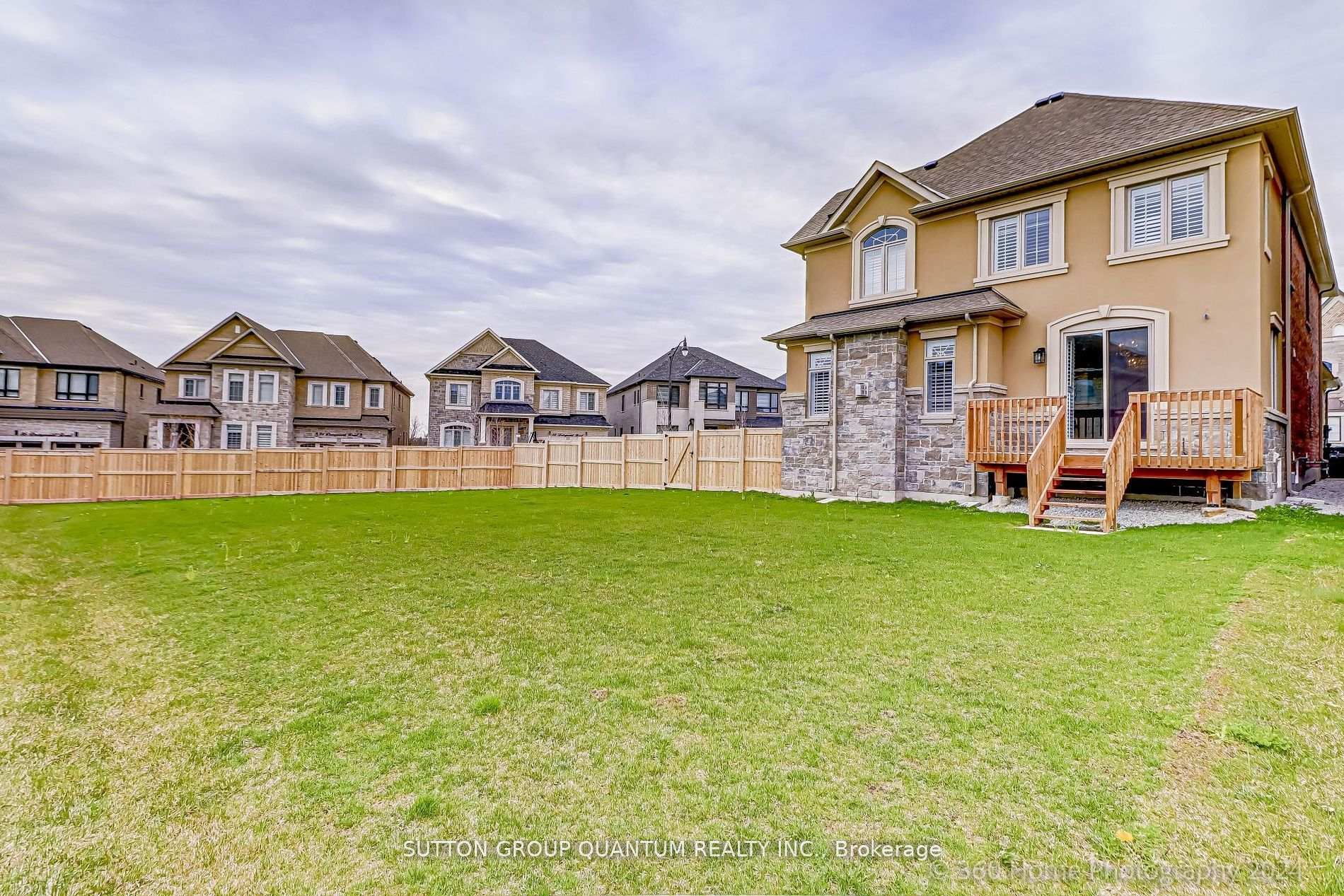 Photo 5 of 71 Dairymaid Road, Brampton, Northwest Brampton — HOMEH