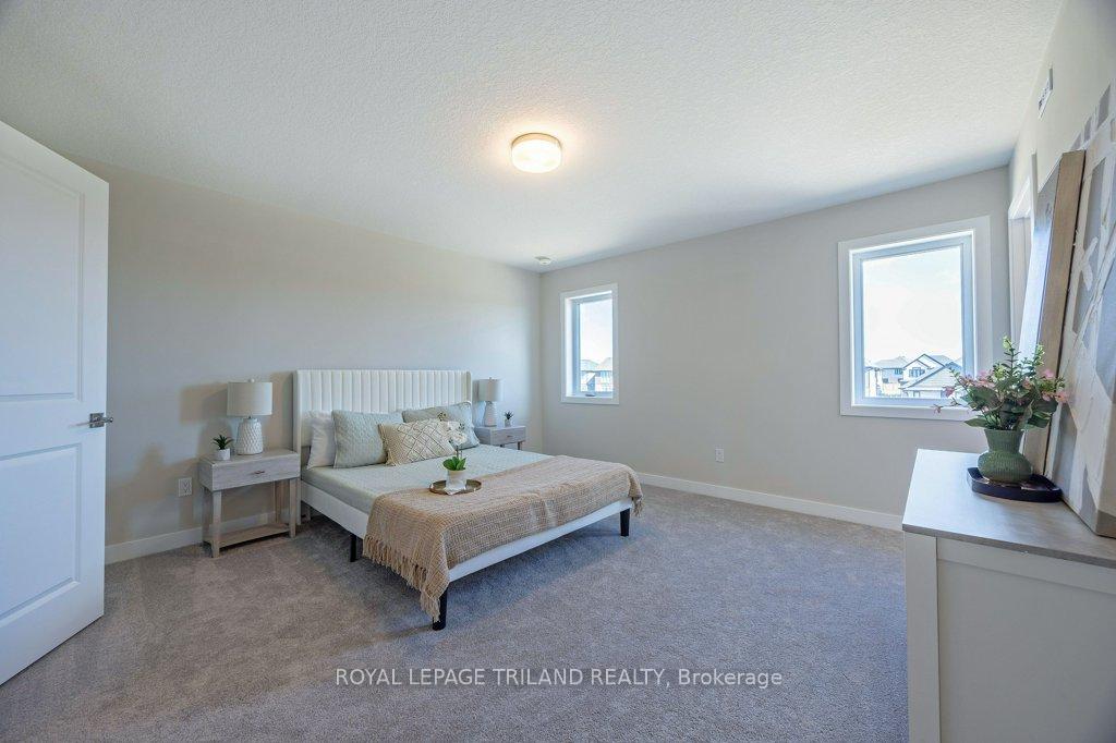 Photo 20 of 107 Empire Parkway, St. Thomas — HOMEH