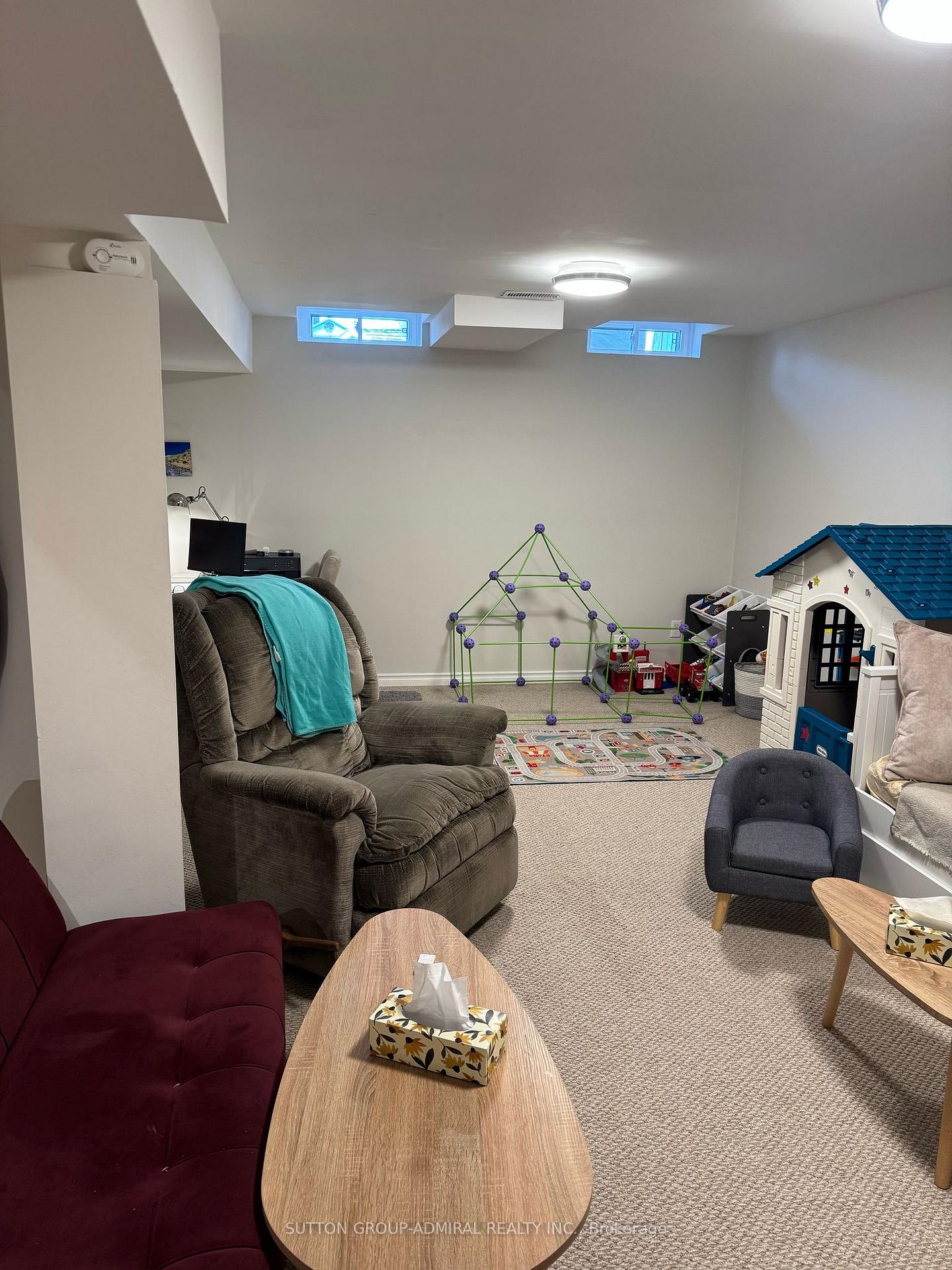 Photo 11 of 32 Middlemiss Crescent, Cambridge — HOMEH