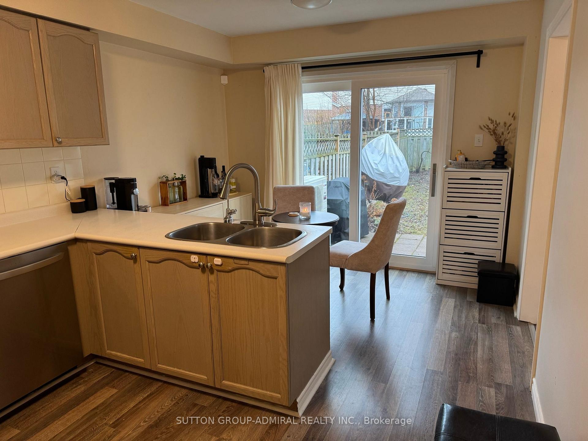 Photo 20 of 32 Middlemiss Crescent, Cambridge — HOMEH