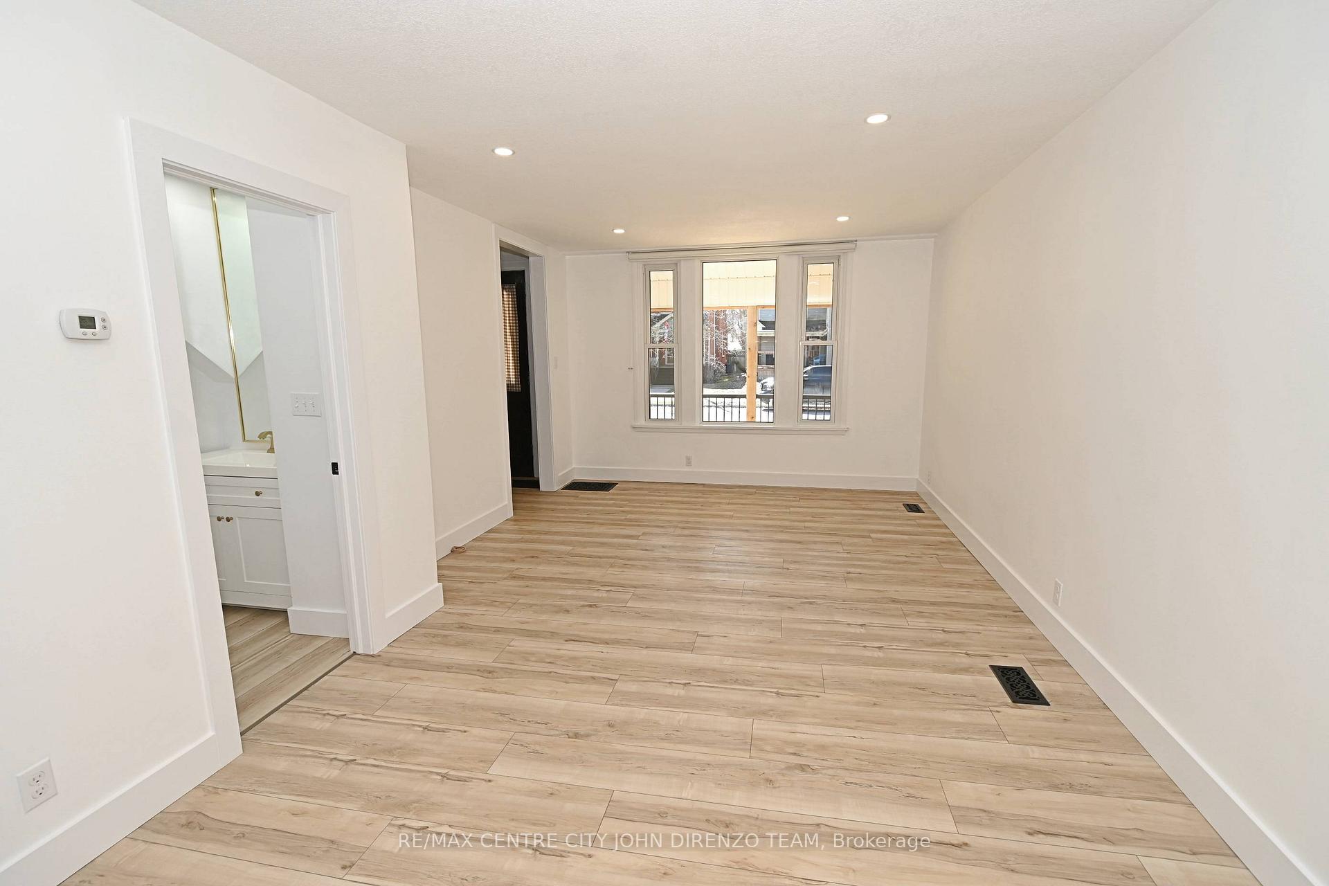 Photo 5 of 87 Gladstone Avenue, St. Thomas — HOMEH