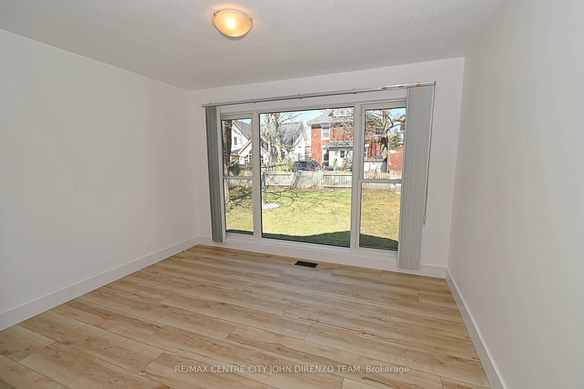 Photo 7 of 87 Gladstone Avenue, St. Thomas — HOMEH