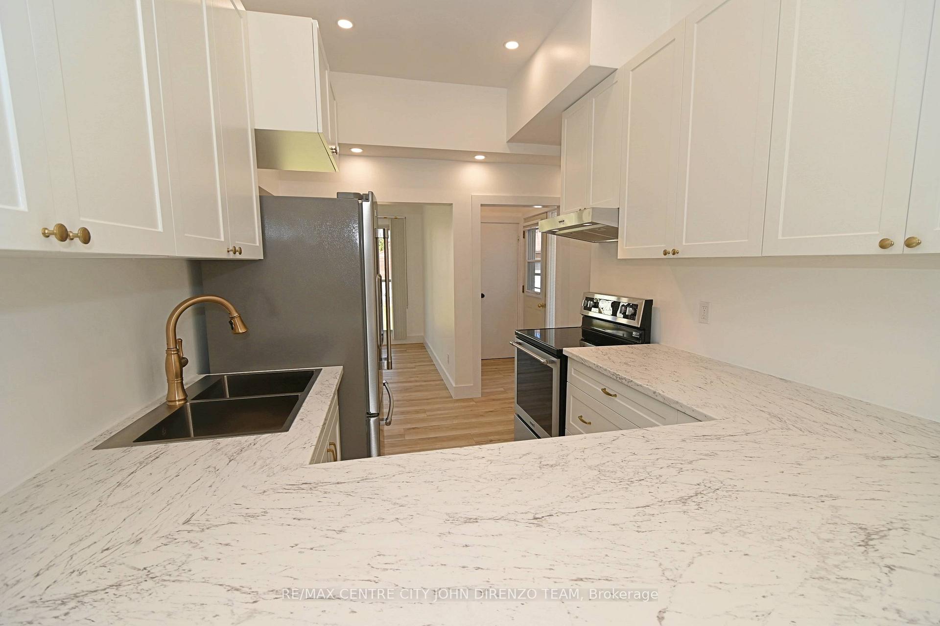 Photo 9 of 87 Gladstone Avenue, St. Thomas — HOMEH