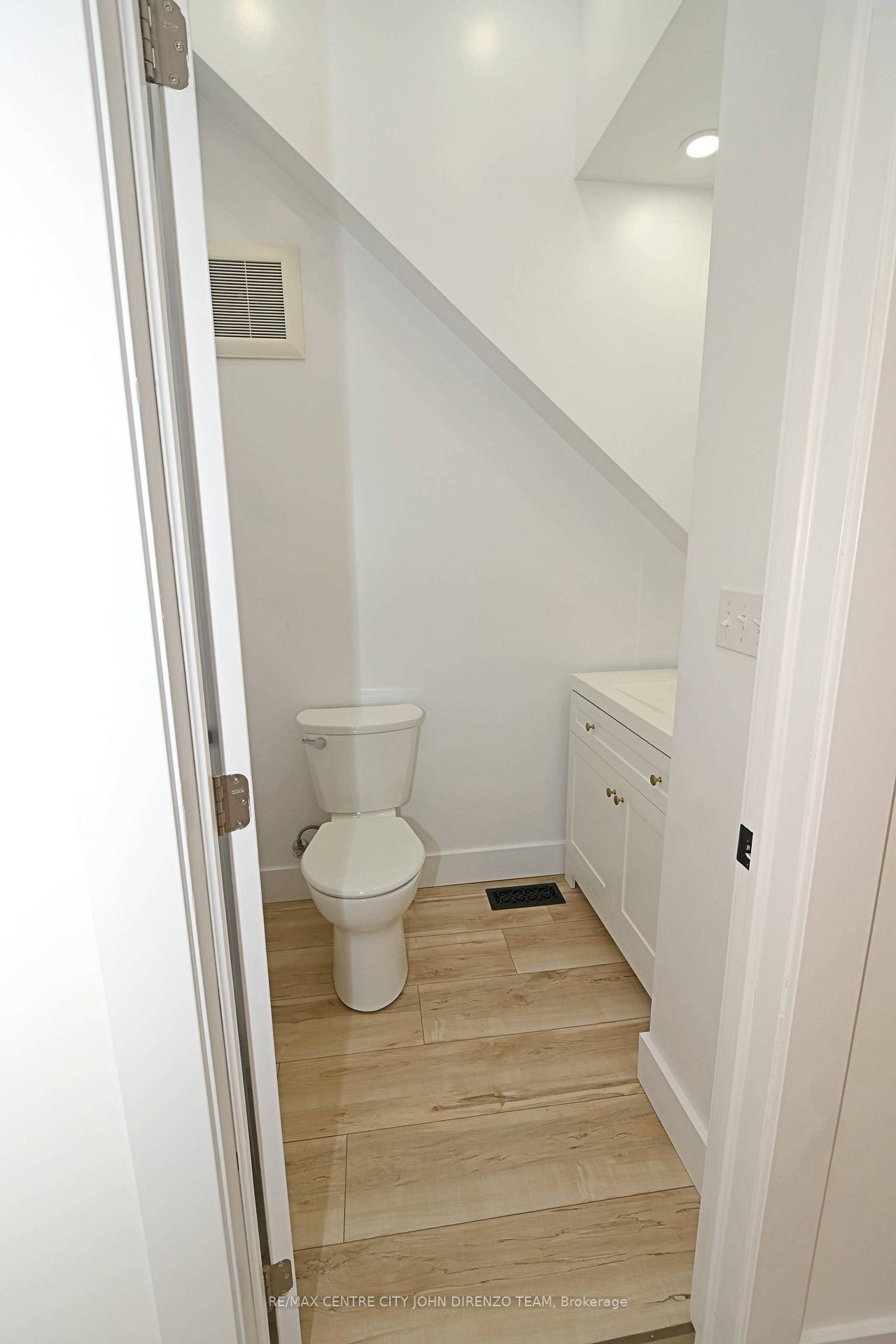 Photo 18 of 87 Gladstone Avenue, St. Thomas — HOMEH