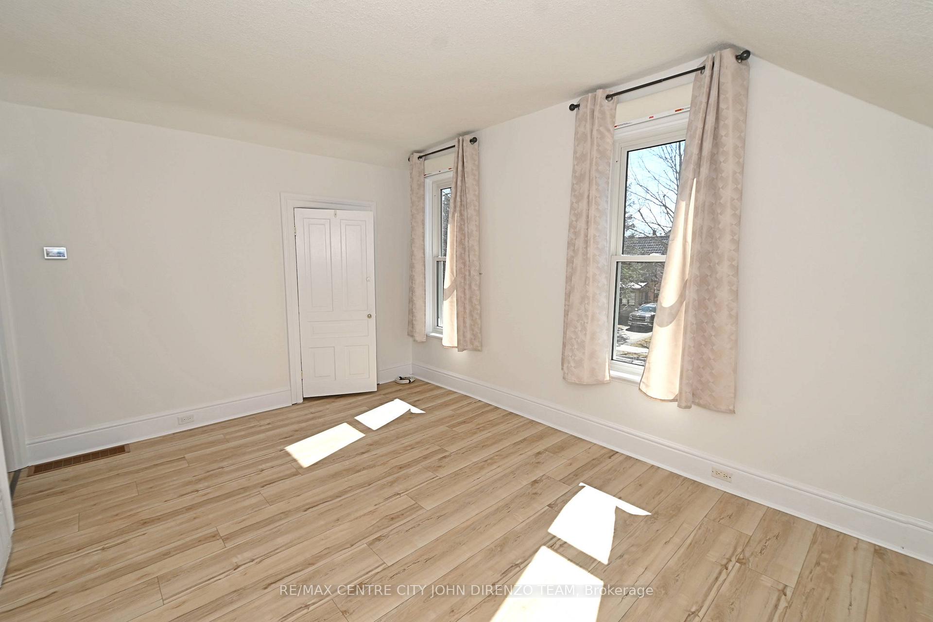 Photo 23 of 87 Gladstone Avenue, St. Thomas — HOMEH