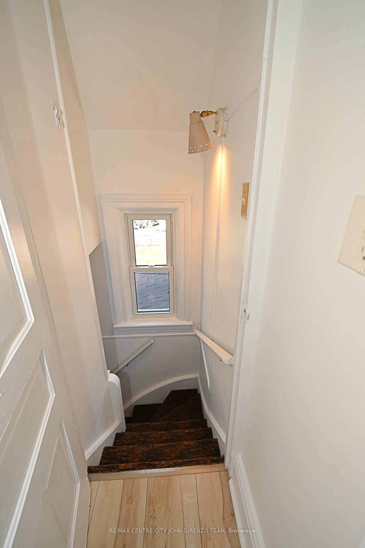 Photo 33 of 87 Gladstone Avenue, St. Thomas — HOMEH