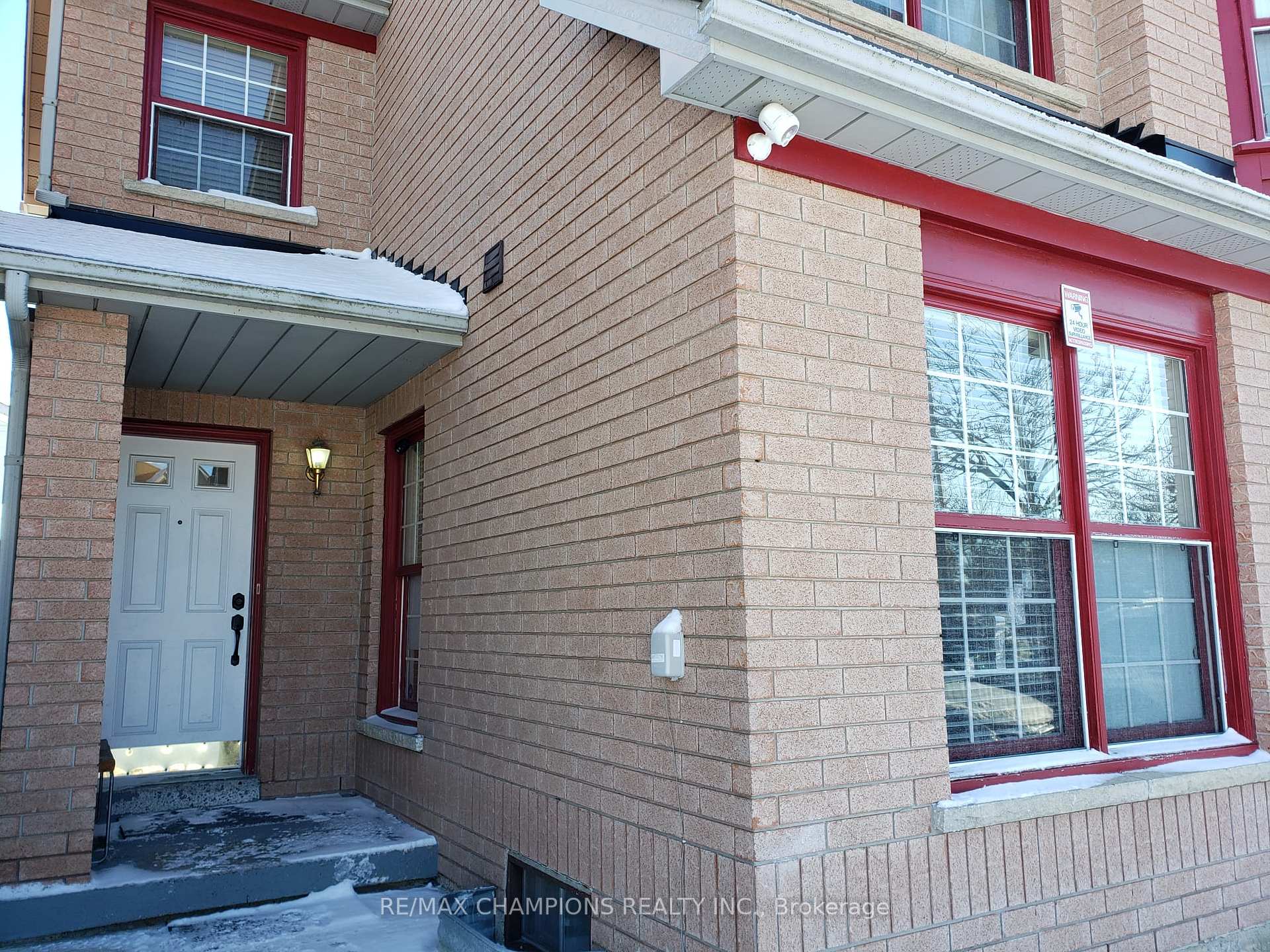 Photo 2 of 86 Shady Pine Circle, Brampton, Sandringham-Wellington — HOMEH