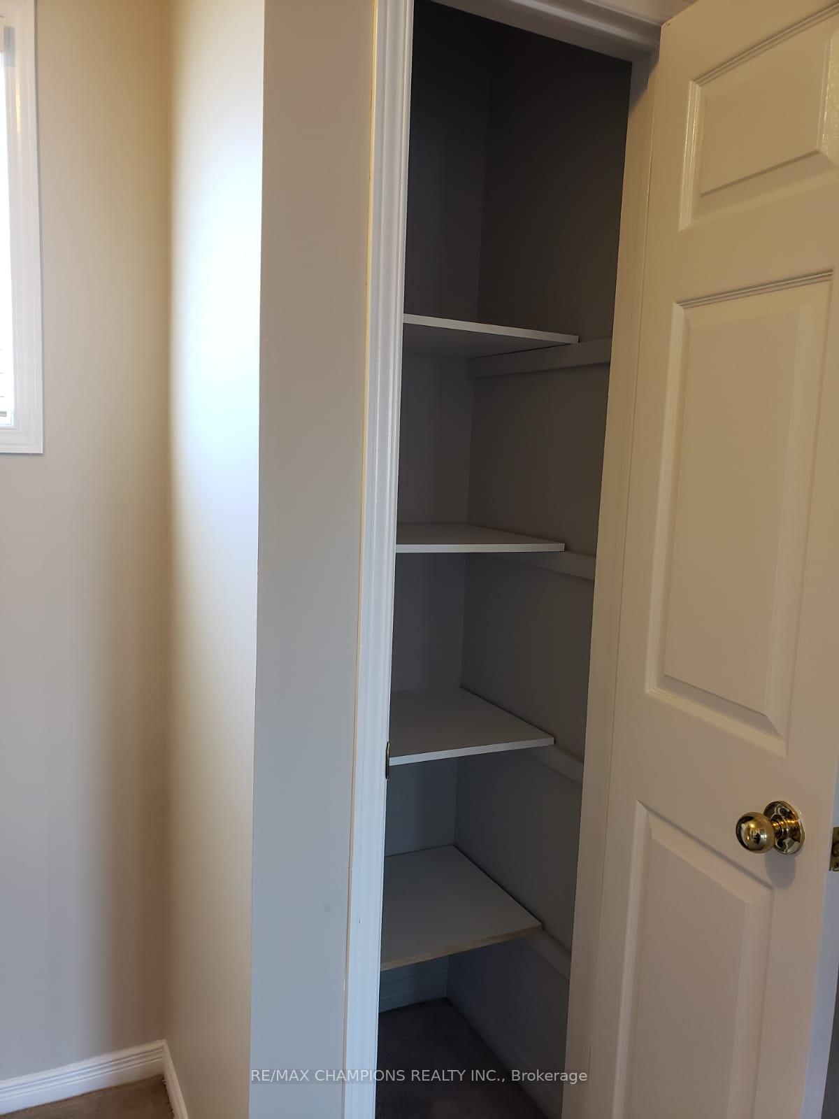Photo 30 of 86 Shady Pine Circle, Brampton, Sandringham-Wellington — HOMEH
