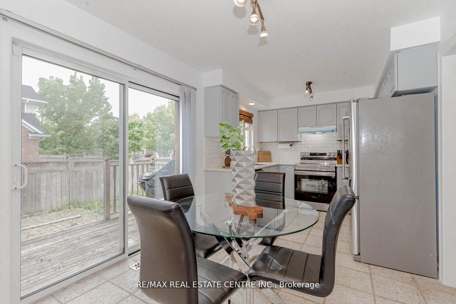 Photo 16 of 108 Williamson Drive, Brampton, Fletcher's Meadow — HOMEH