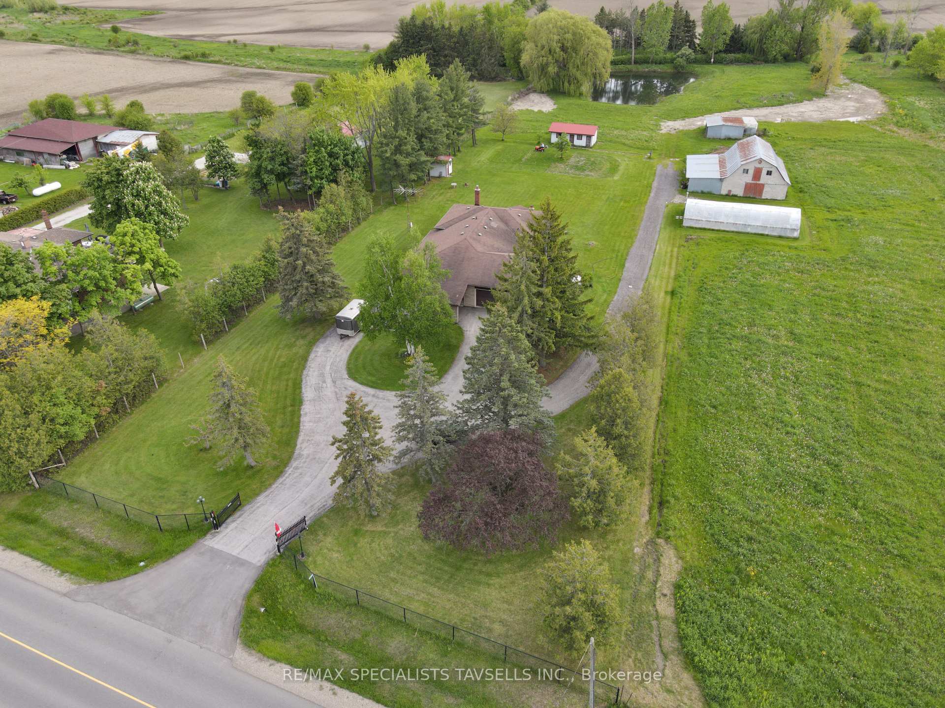 Photo 5 of 13724 Innis Lake Road, Caledon, Rural Caledon — HOMEH