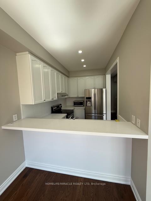 Photo 14 of 48 Pendulum Circle, Brampton, Sandringham-Wellington — HOMEH