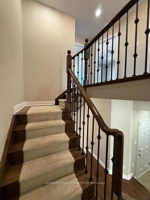 Photo 20 of 48 Pendulum Circle, Brampton, Sandringham-Wellington — HOMEH