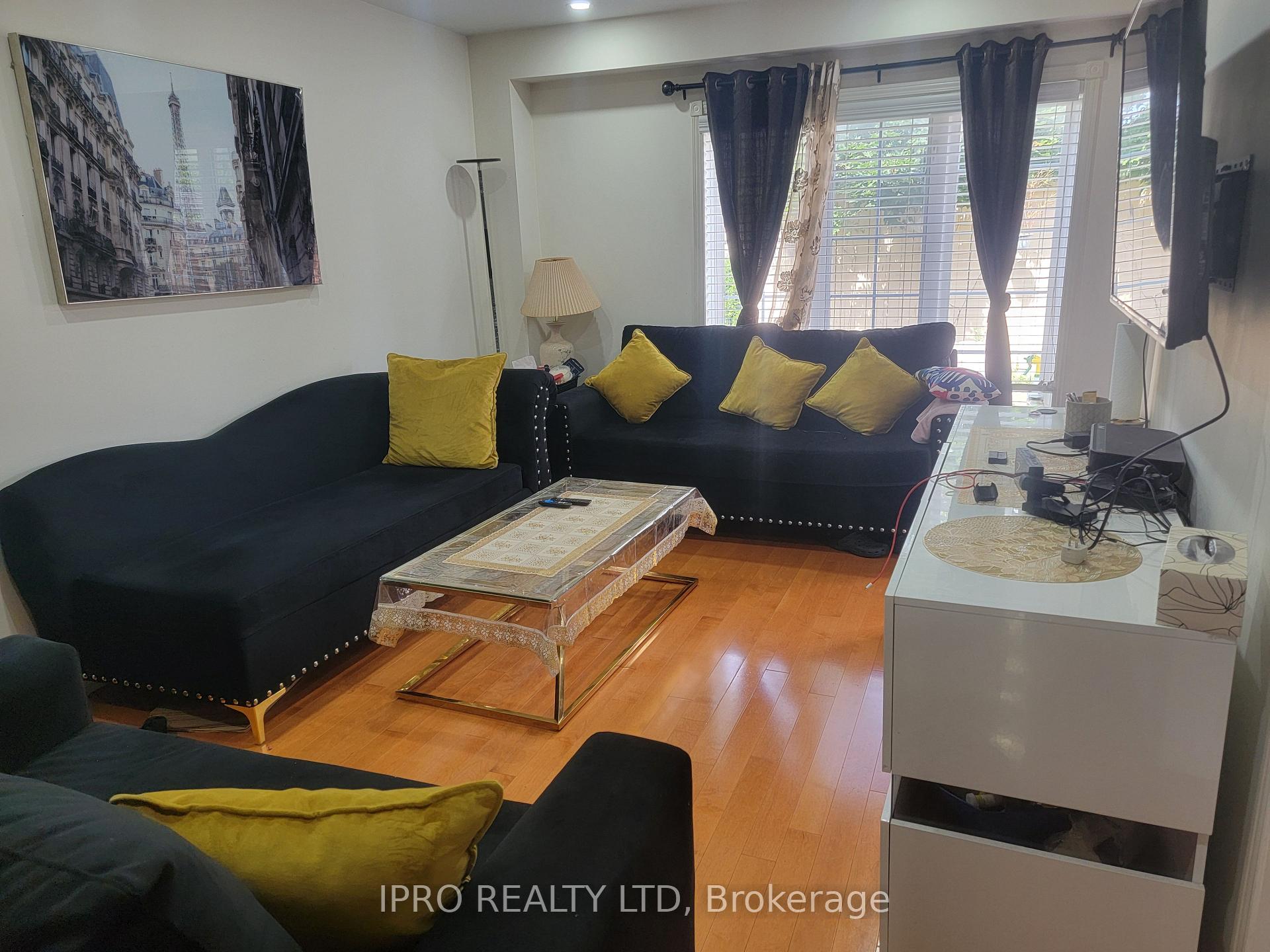 Photo 1 of 54 Heartleaf Crescent, Brampton, Fletcher's Meadow — HOMEH