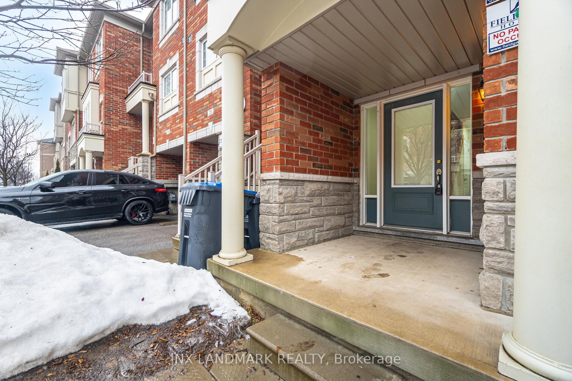Photo 4 of 23 Abercove Close, Brampton, Credit Valley — HOMEH