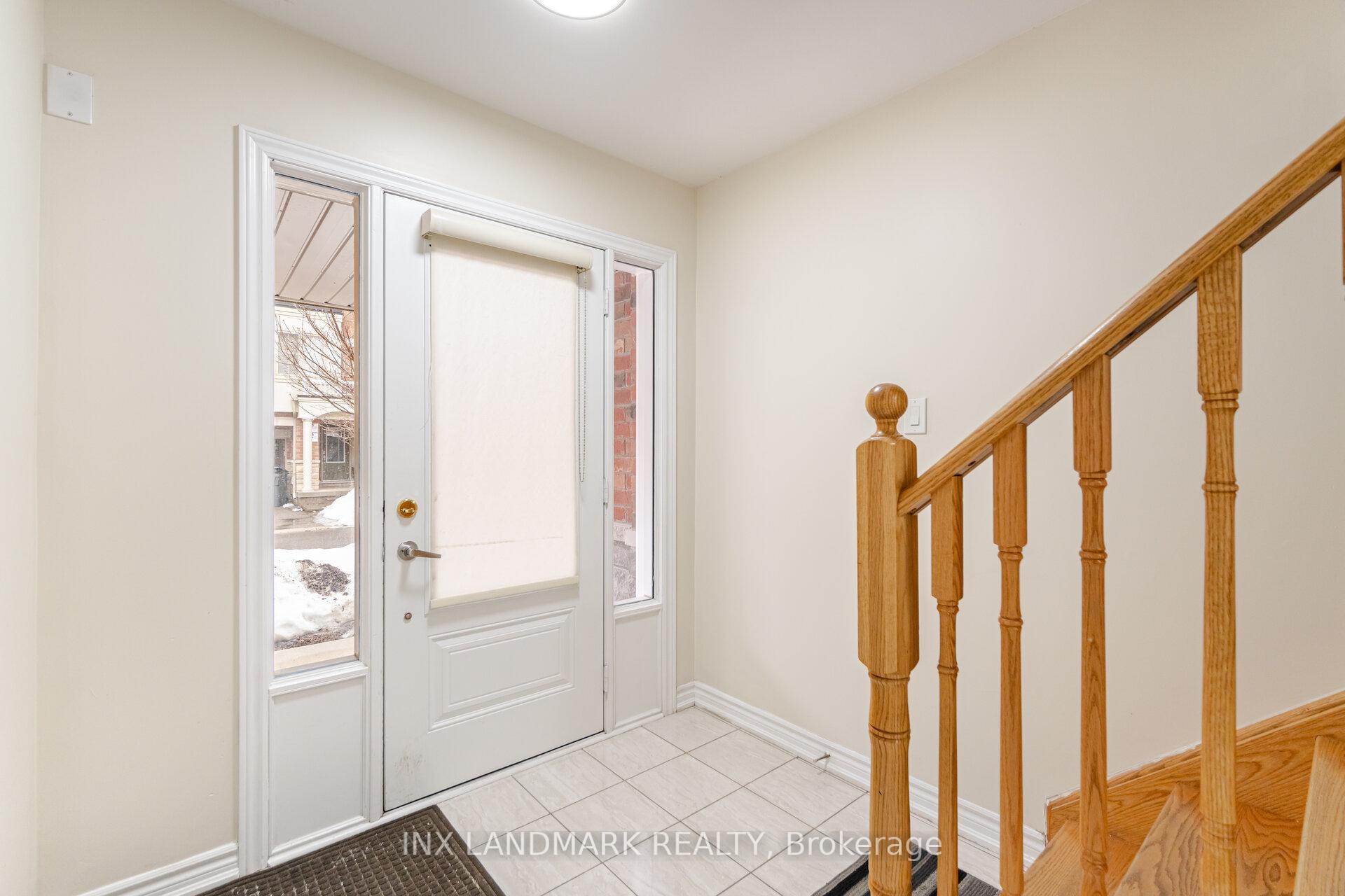 Photo 5 of 23 Abercove Close, Brampton, Credit Valley — HOMEH
