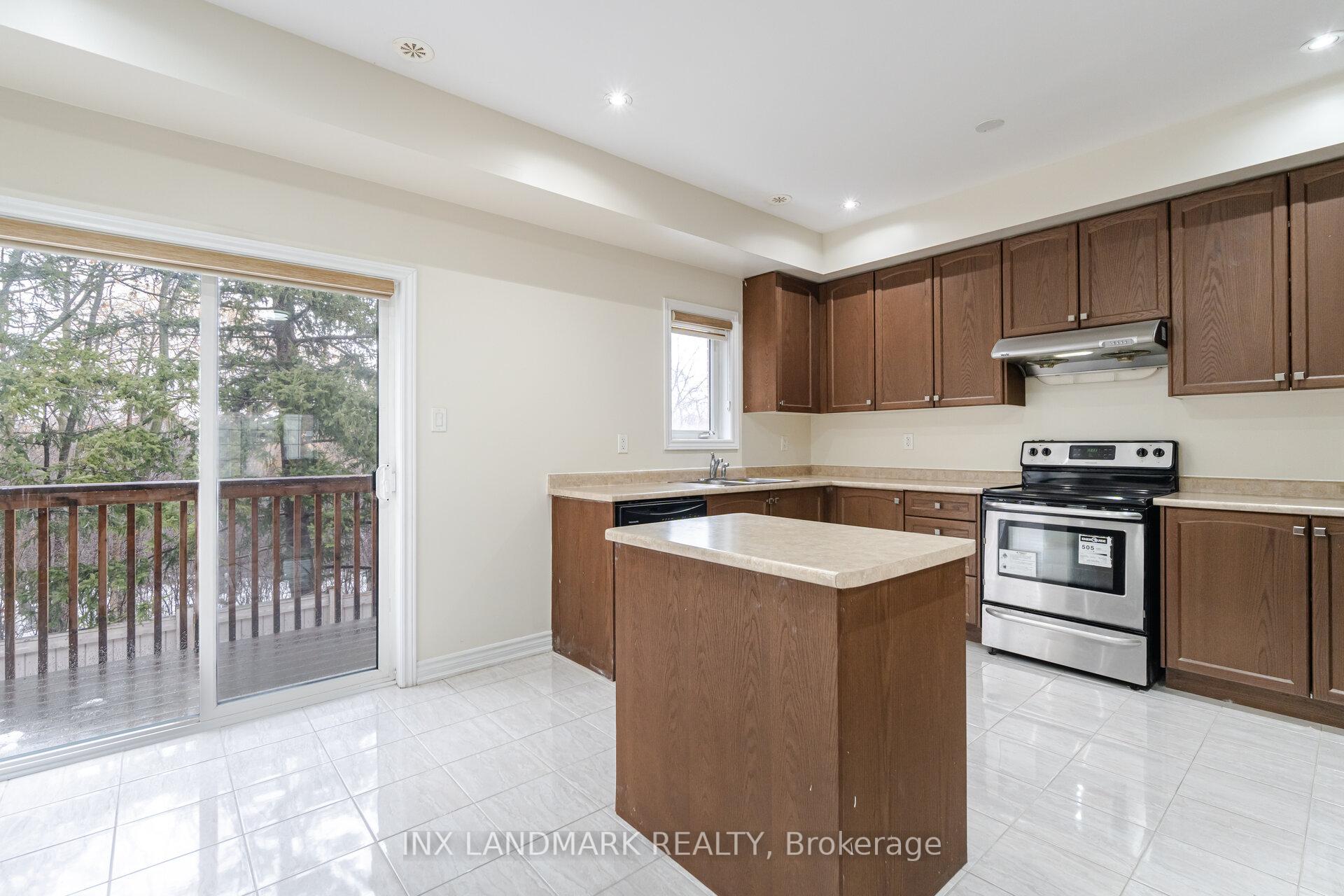 Photo 8 of 23 Abercove Close, Brampton, Credit Valley — HOMEH