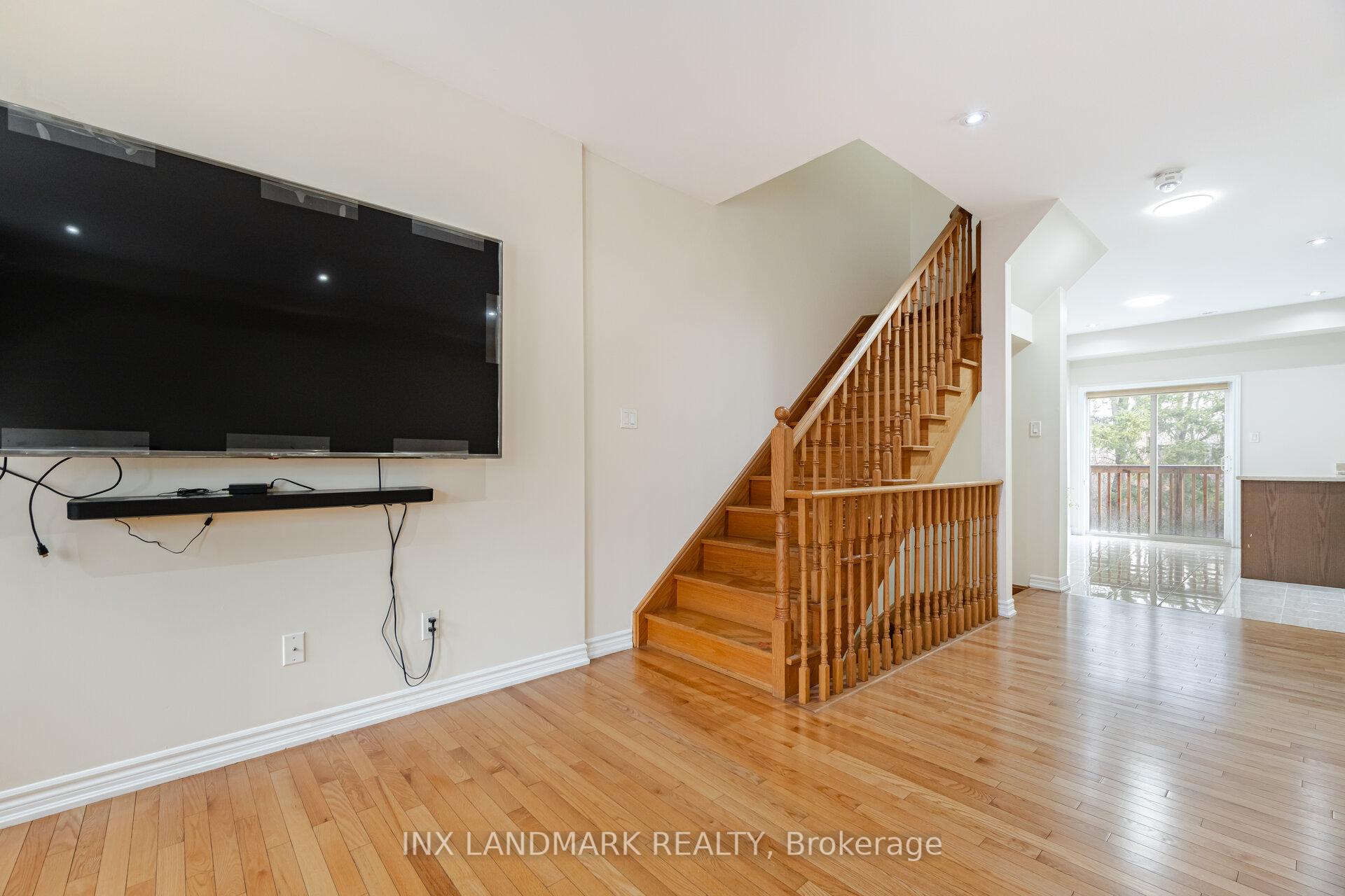 Photo 21 of 23 Abercove Close, Brampton, Credit Valley — HOMEH
