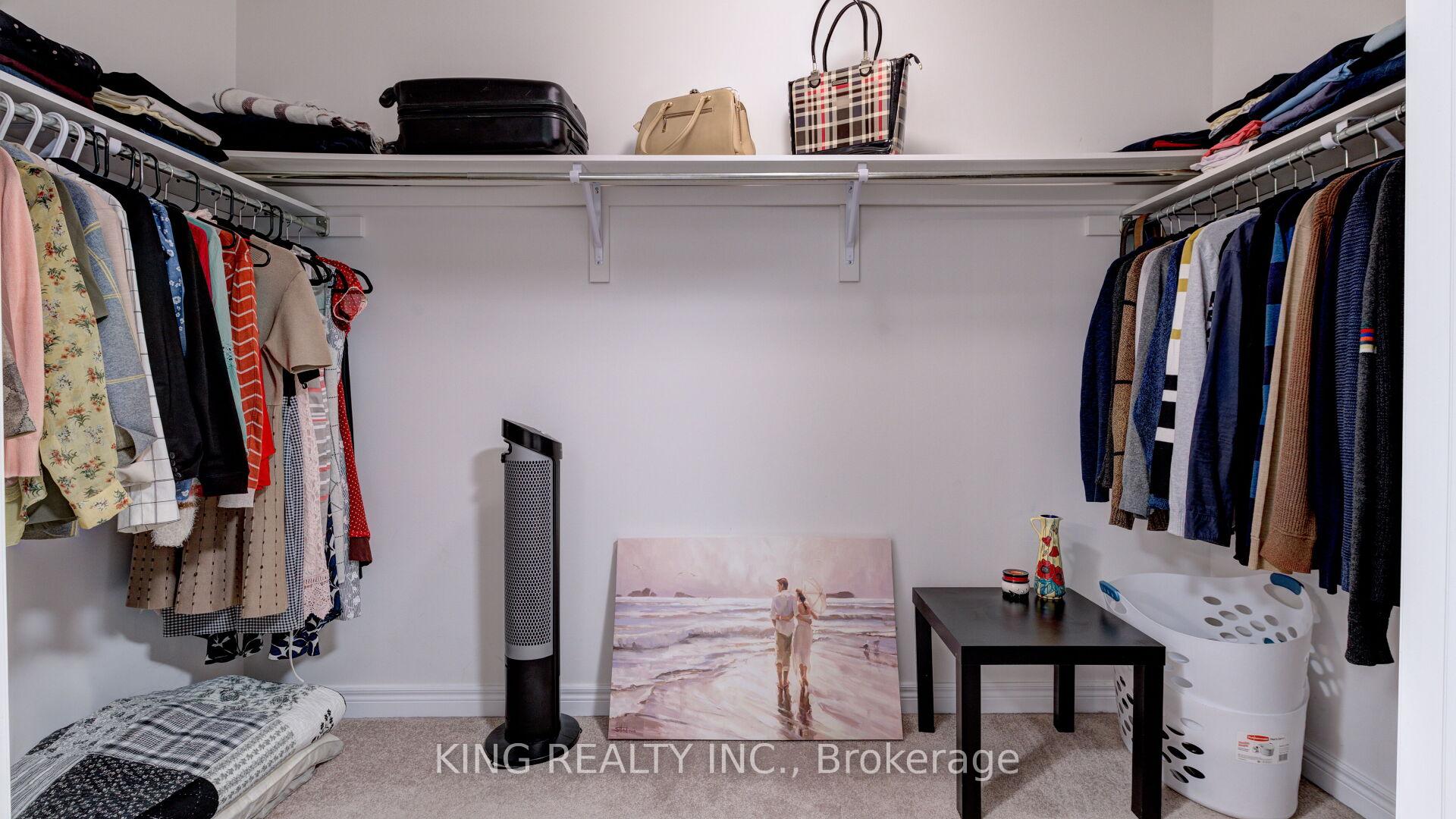 Photo 11 of 56 Cranwood Circle, Brampton, Credit Valley — HOMEH