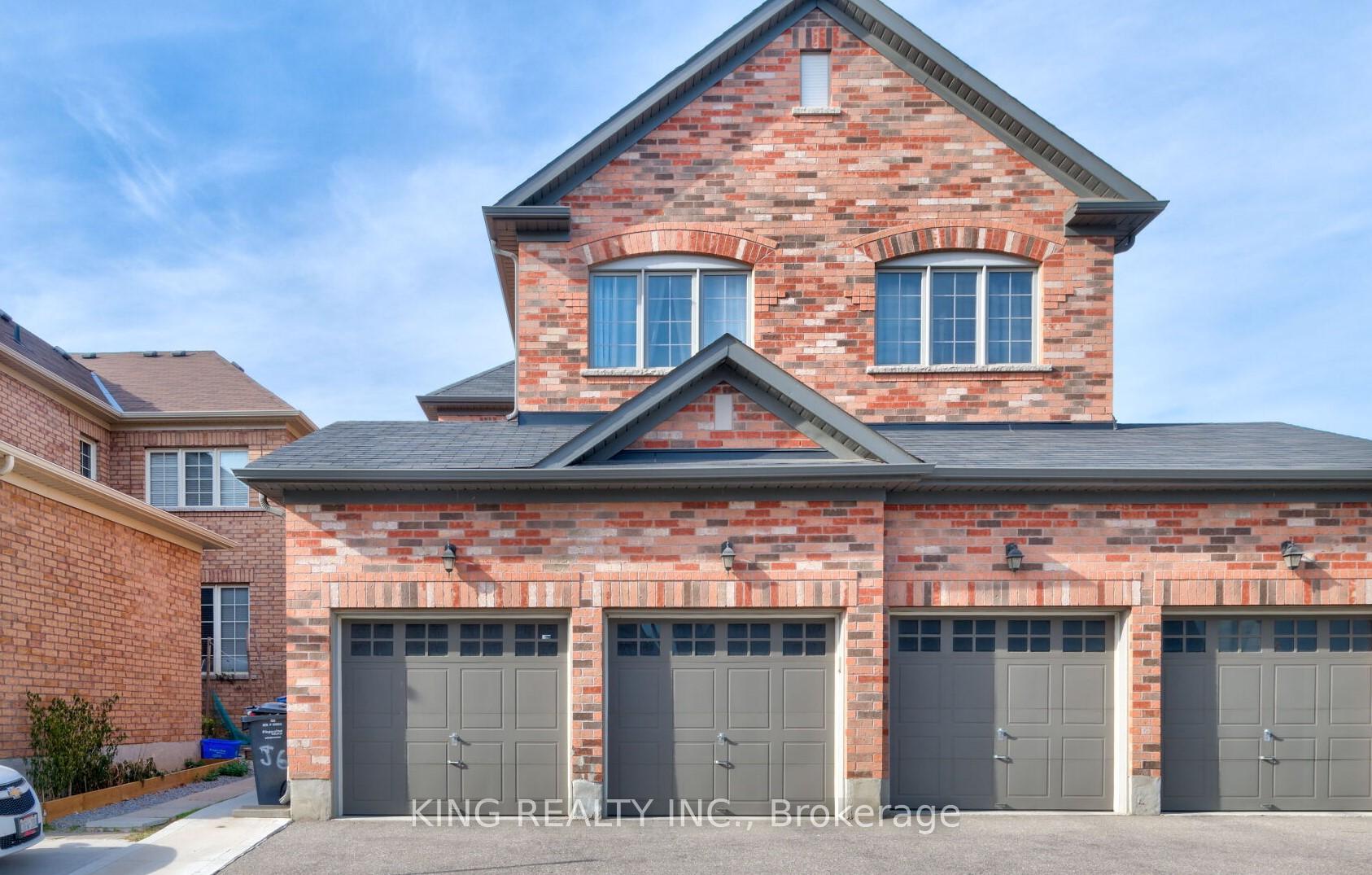 Photo 16 of 56 Cranwood Circle, Brampton, Credit Valley — HOMEH