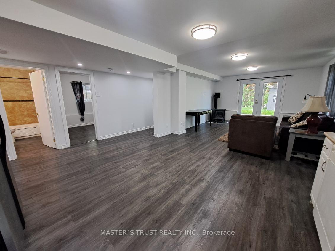 Photo 5 of Unit 2, 22 Brennan Avenue, Barrie, South Shore — HOMEH