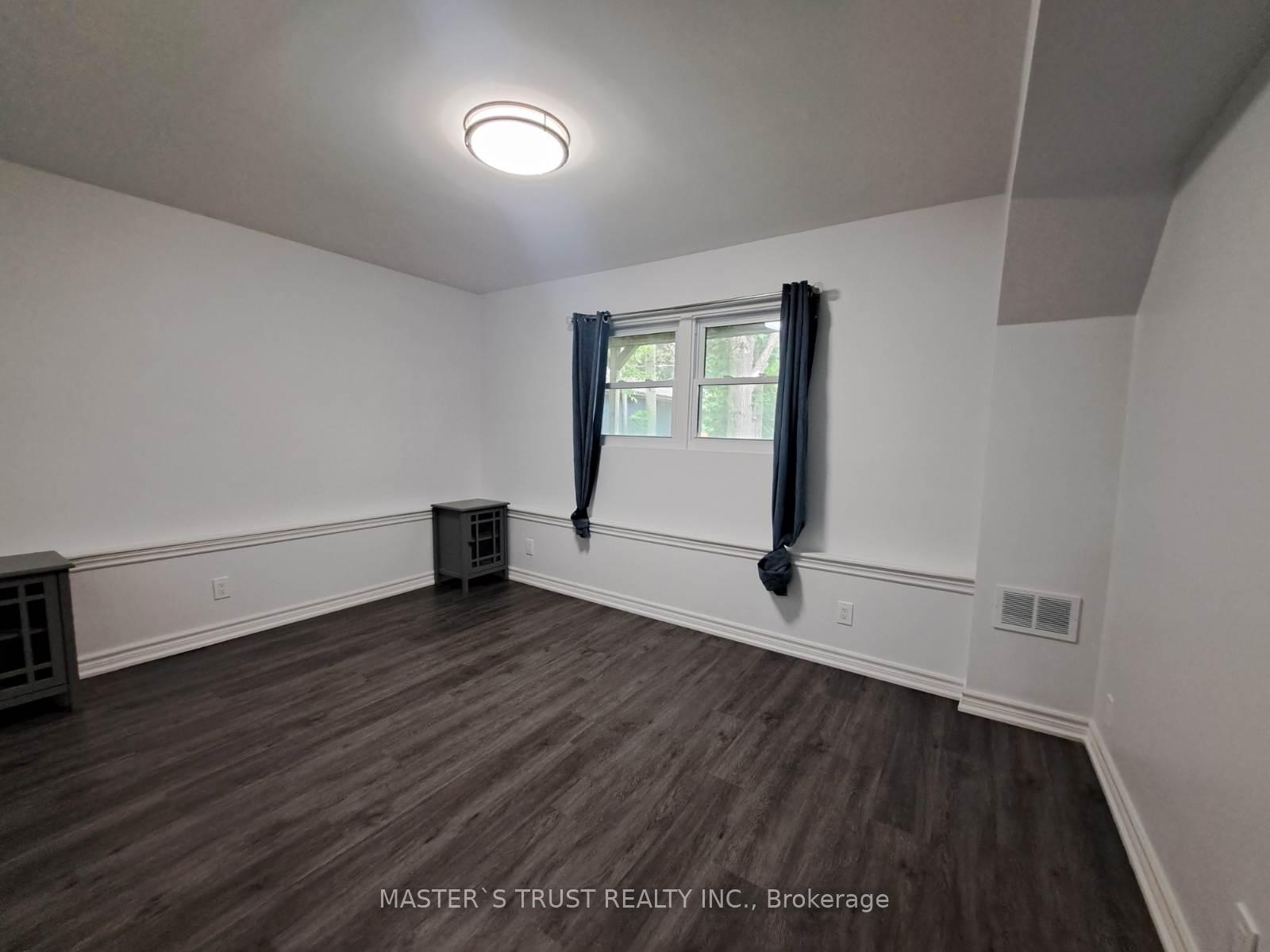 Photo 6 of Unit 2, 22 Brennan Avenue, Barrie, South Shore — HOMEH