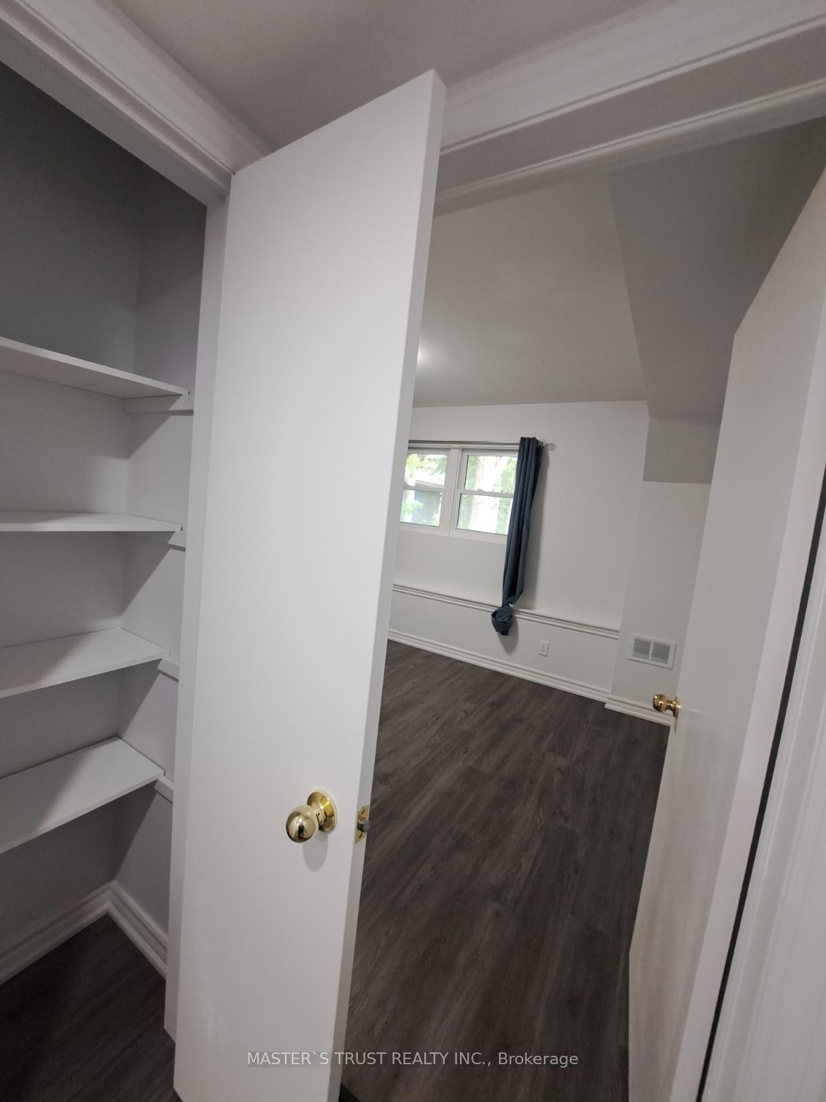 Photo 8 of Unit 2, 22 Brennan Avenue, Barrie, South Shore — HOMEH