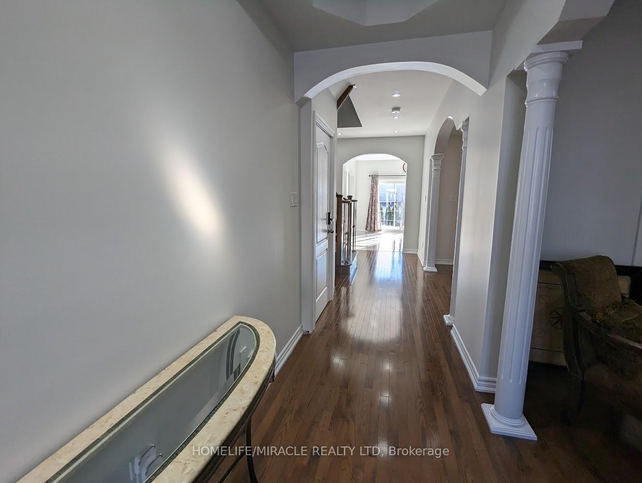 Photo 15 of 194 Don Minaker Drive, Brampton, Bram East — HOMEH