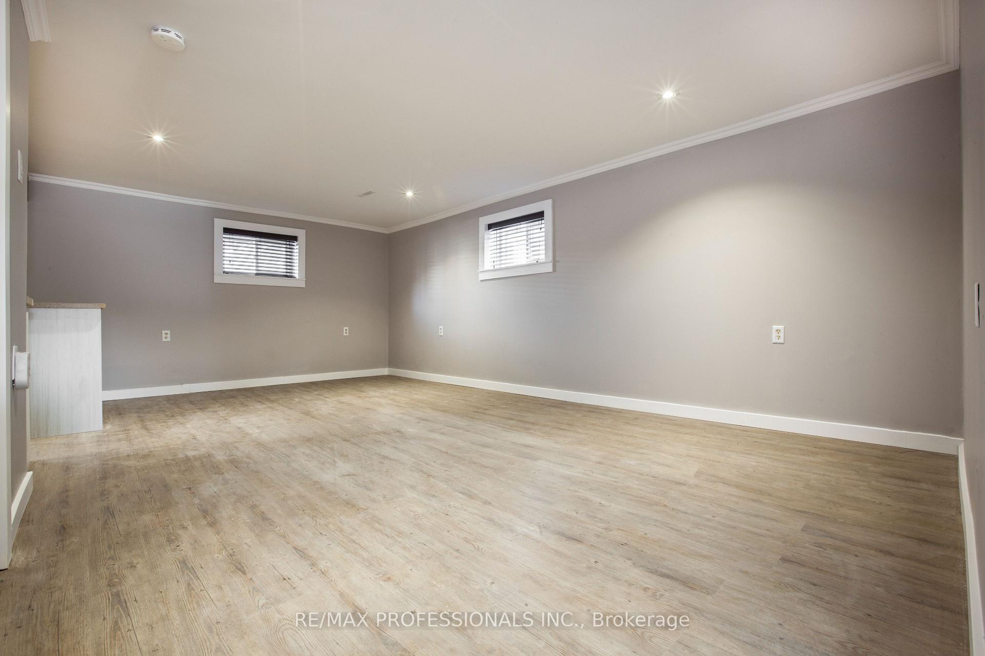 Photo 7 of Unit Lower, 31 Tolton Drive, Brampton, Brampton North — HOMEH