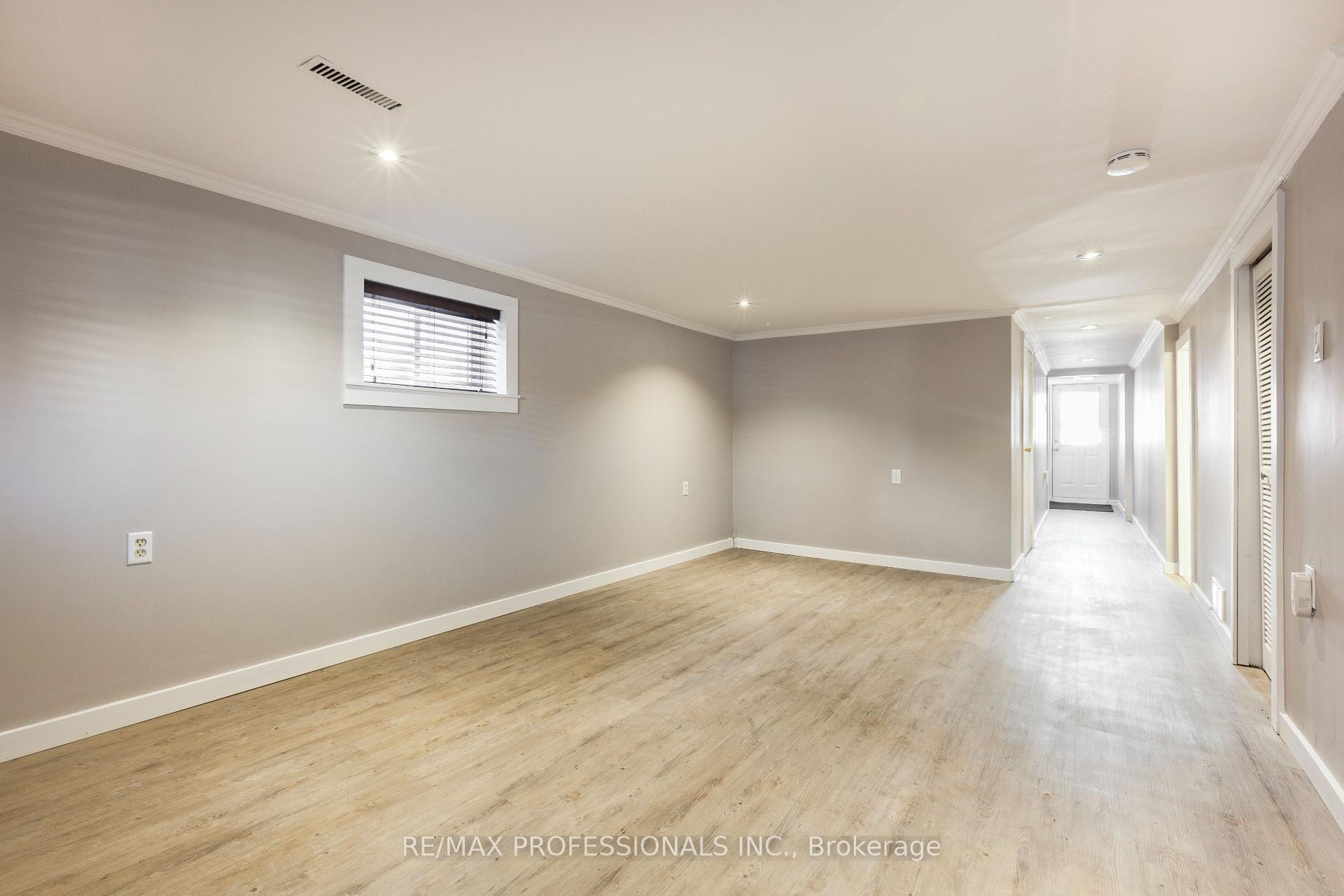 Photo 11 of Unit Lower, 31 Tolton Drive, Brampton, Brampton North — HOMEH