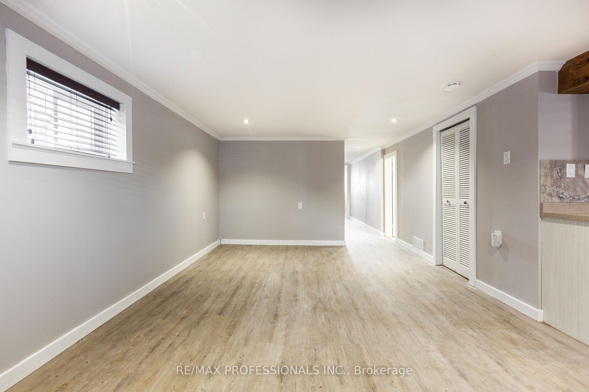 Photo 4 of Unit Lower, 31 Tolton Drive, Brampton, Brampton North — HOMEH