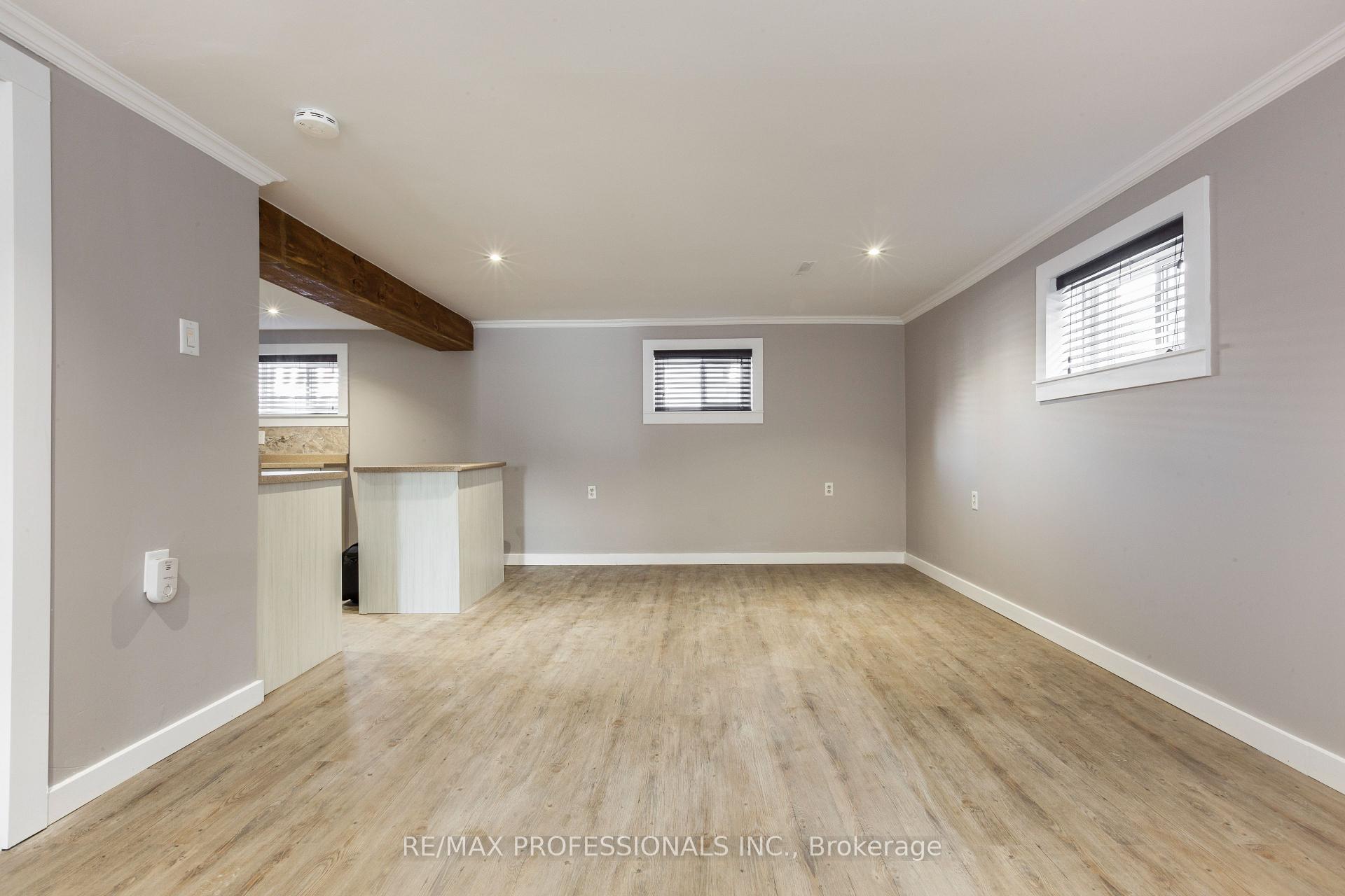 Photo 8 of Unit Lower, 31 Tolton Drive, Brampton, Brampton North — HOMEH
