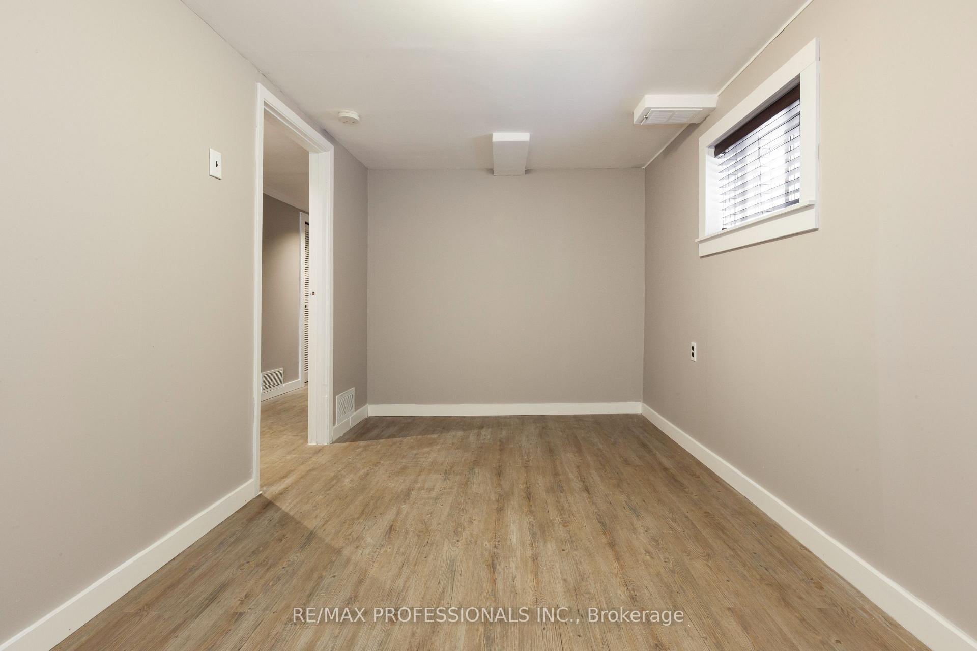 Photo 15 of Unit Lower, 31 Tolton Drive, Brampton, Brampton North — HOMEH