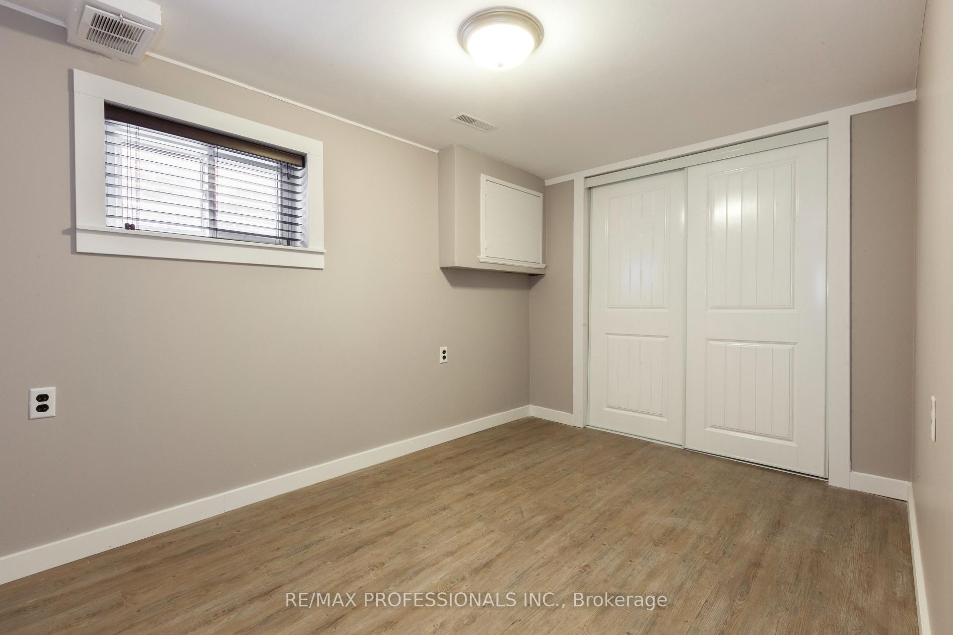 Photo 5 of Unit Lower, 31 Tolton Drive, Brampton, Brampton North — HOMEH