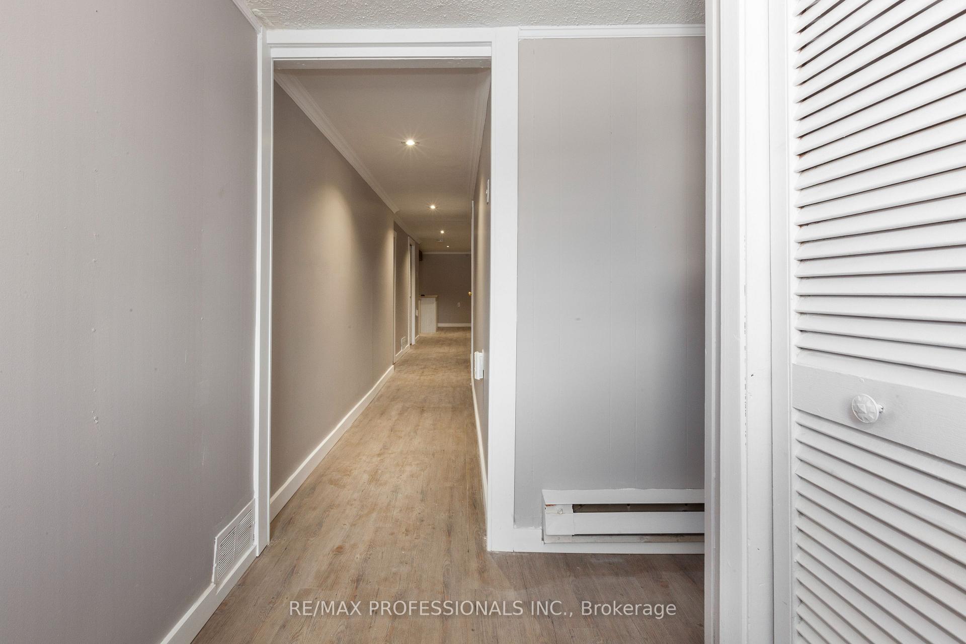 Photo 14 of Unit Lower, 31 Tolton Drive, Brampton, Brampton North — HOMEH