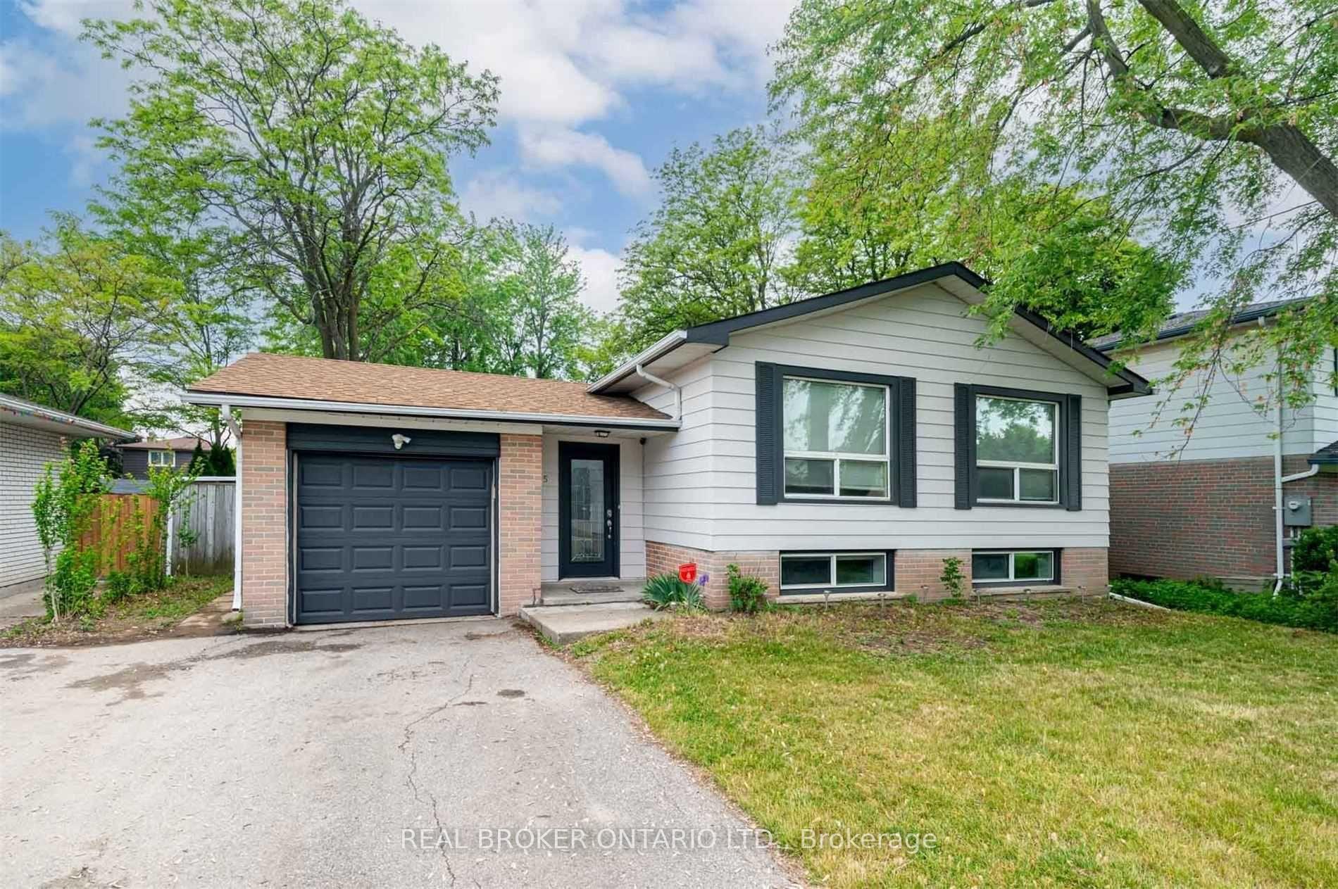Photo 1 of Unit Room 1, 5 Caldwell Crescent, Brampton, Brampton East — HOMEH
