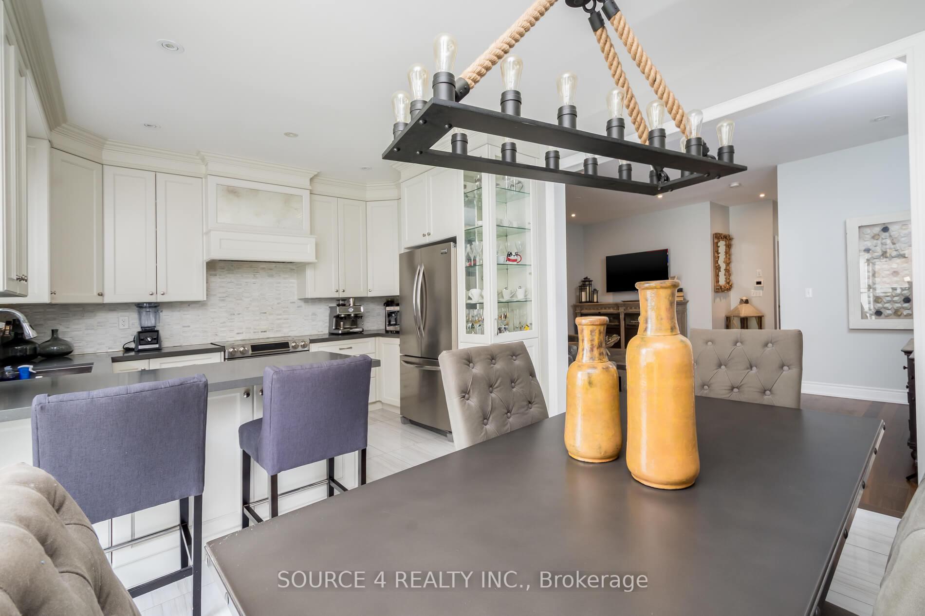 Photo 8 of Unit Upper Level, 45 Lesabre Crescent, Brampton, Bram East — HOMEH