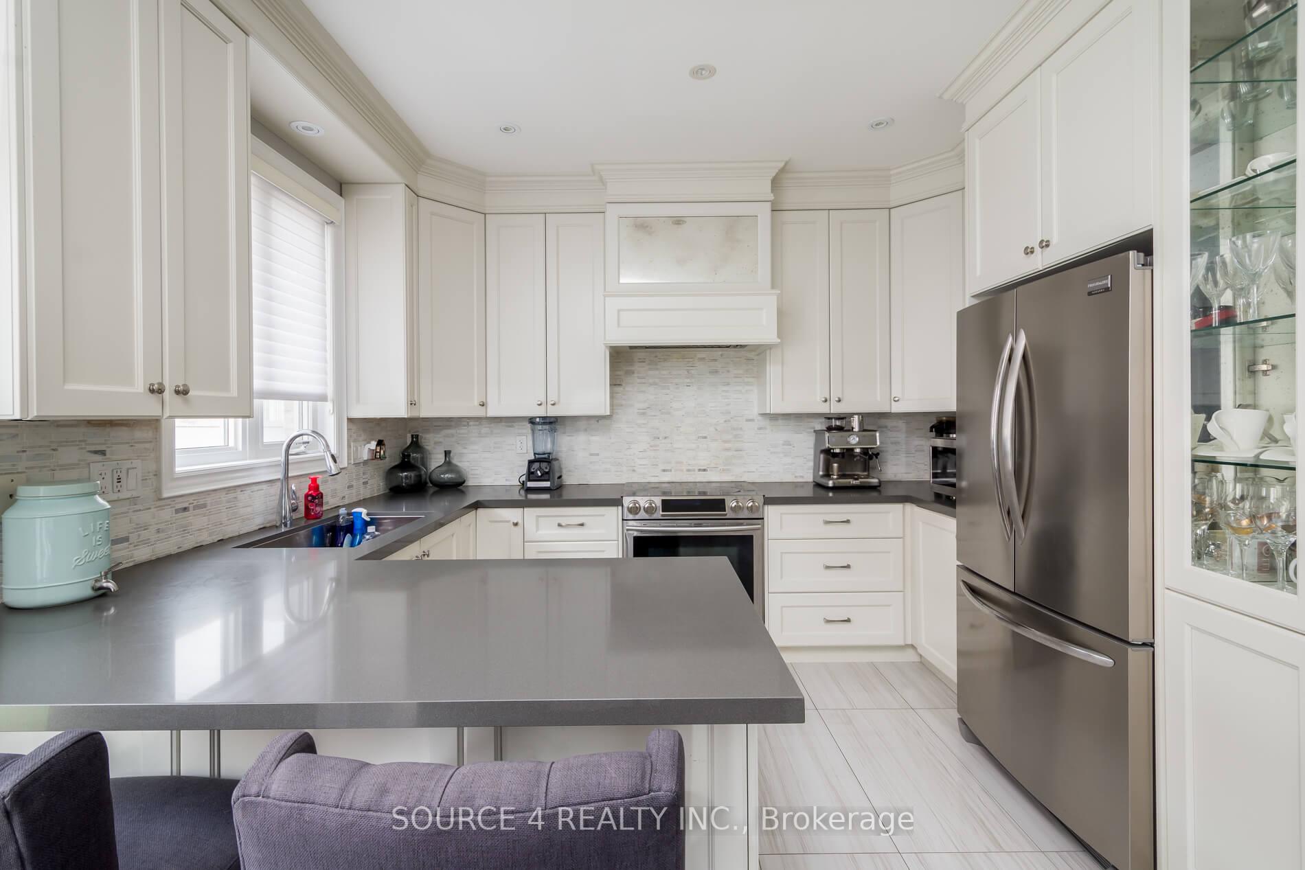 Photo 13 of Unit Upper Level, 45 Lesabre Crescent, Brampton, Bram East — HOMEH