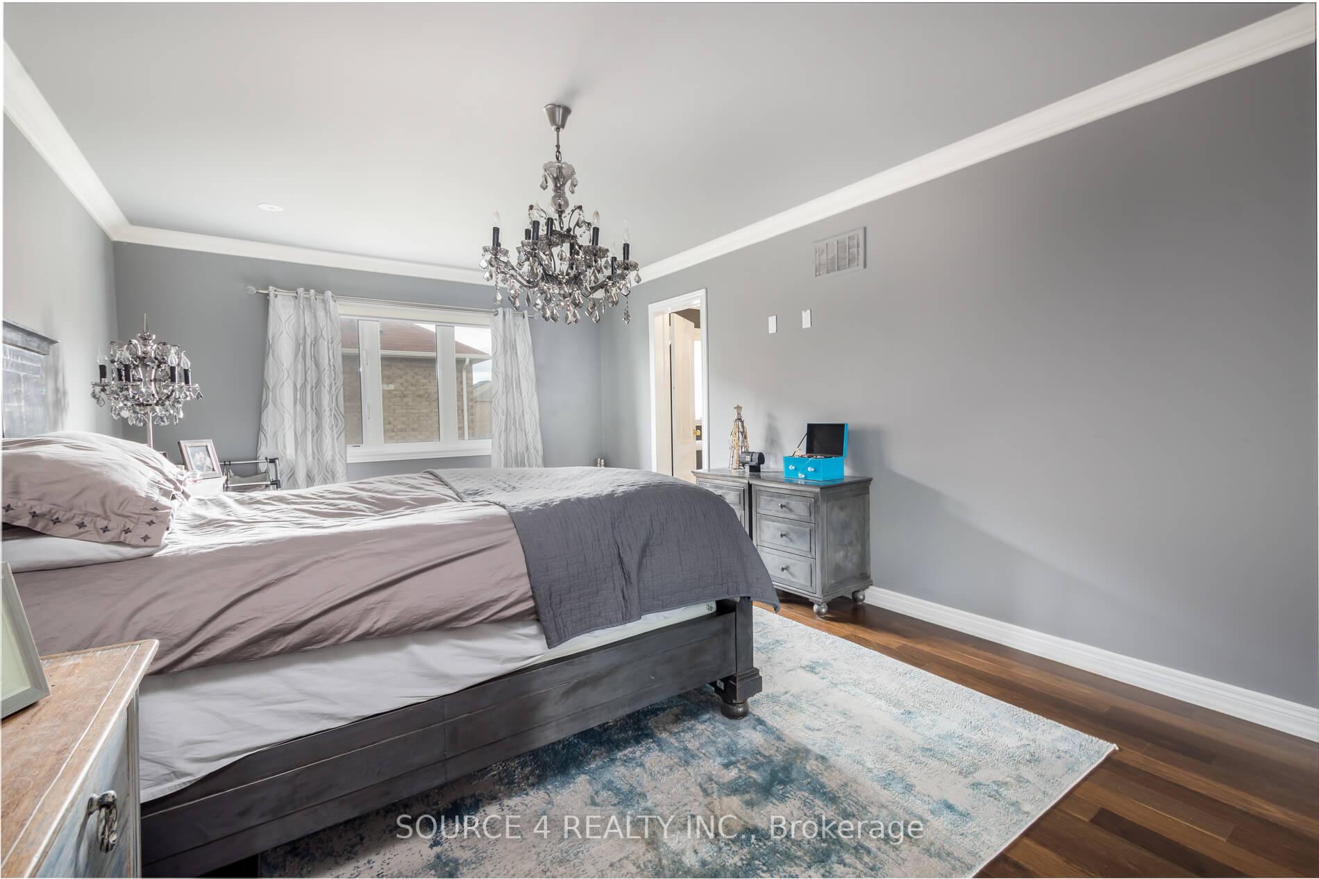 Photo 14 of Unit Upper Level, 45 Lesabre Crescent, Brampton, Bram East — HOMEH
