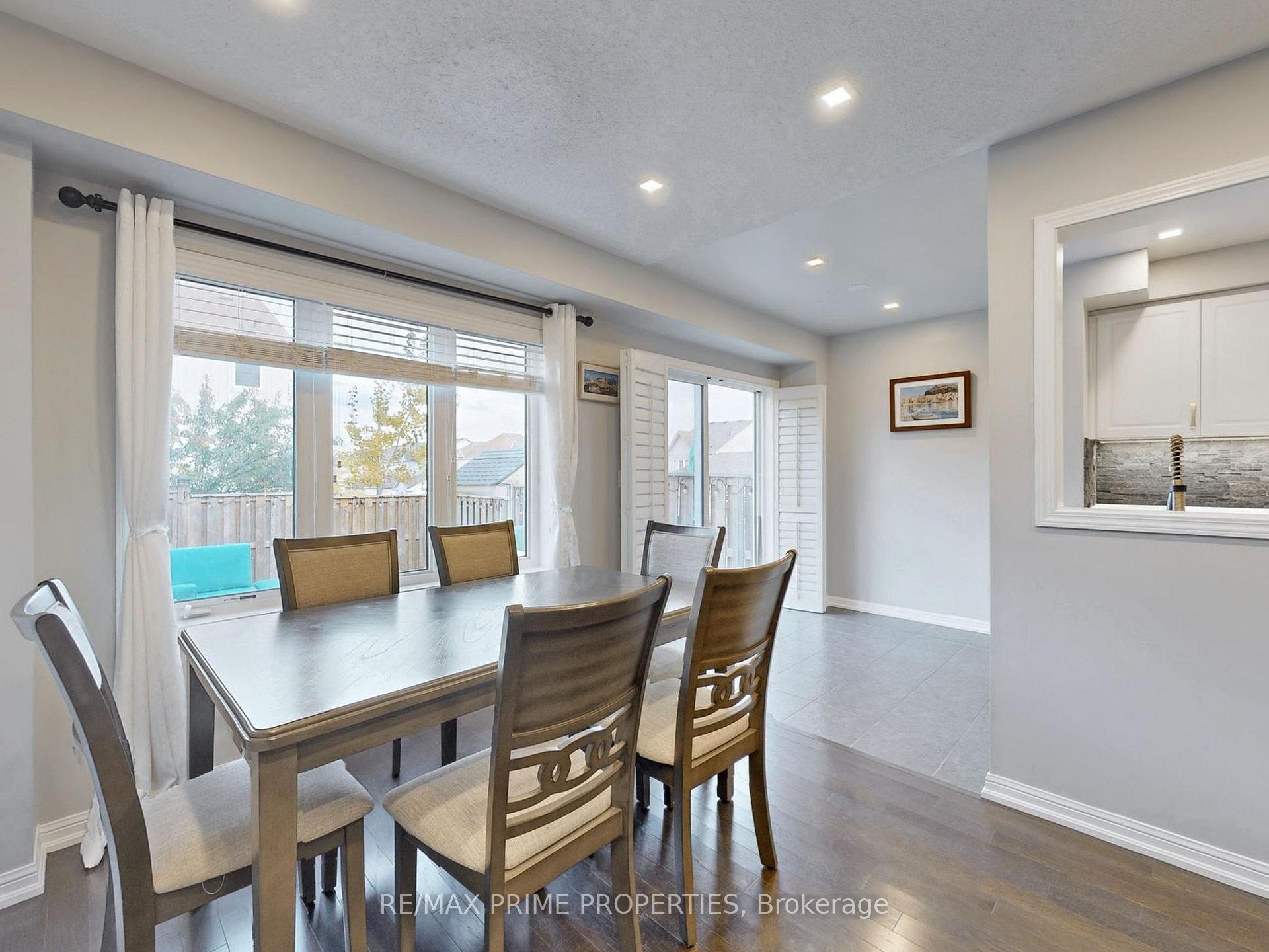 Photo 5 of 5 Dykstra Lane, Clarington, Bowmanville — HOMEH