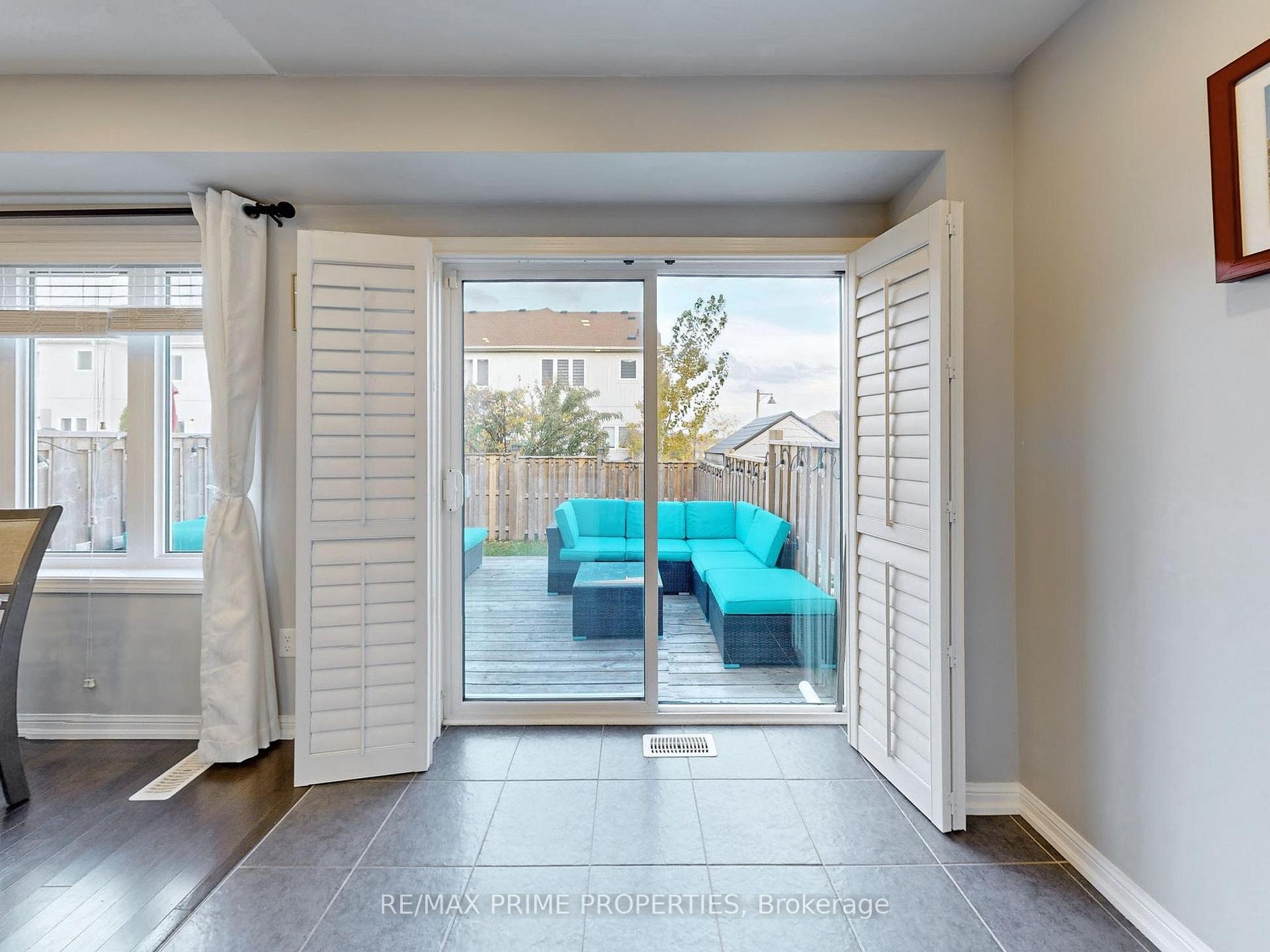 Photo 14 of 5 Dykstra Lane, Clarington, Bowmanville — HOMEH