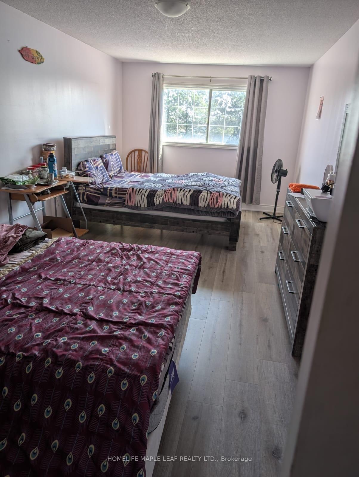 Photo 3 of 45 Adam Street, Brampton, Heart Lake West — HOMEH
