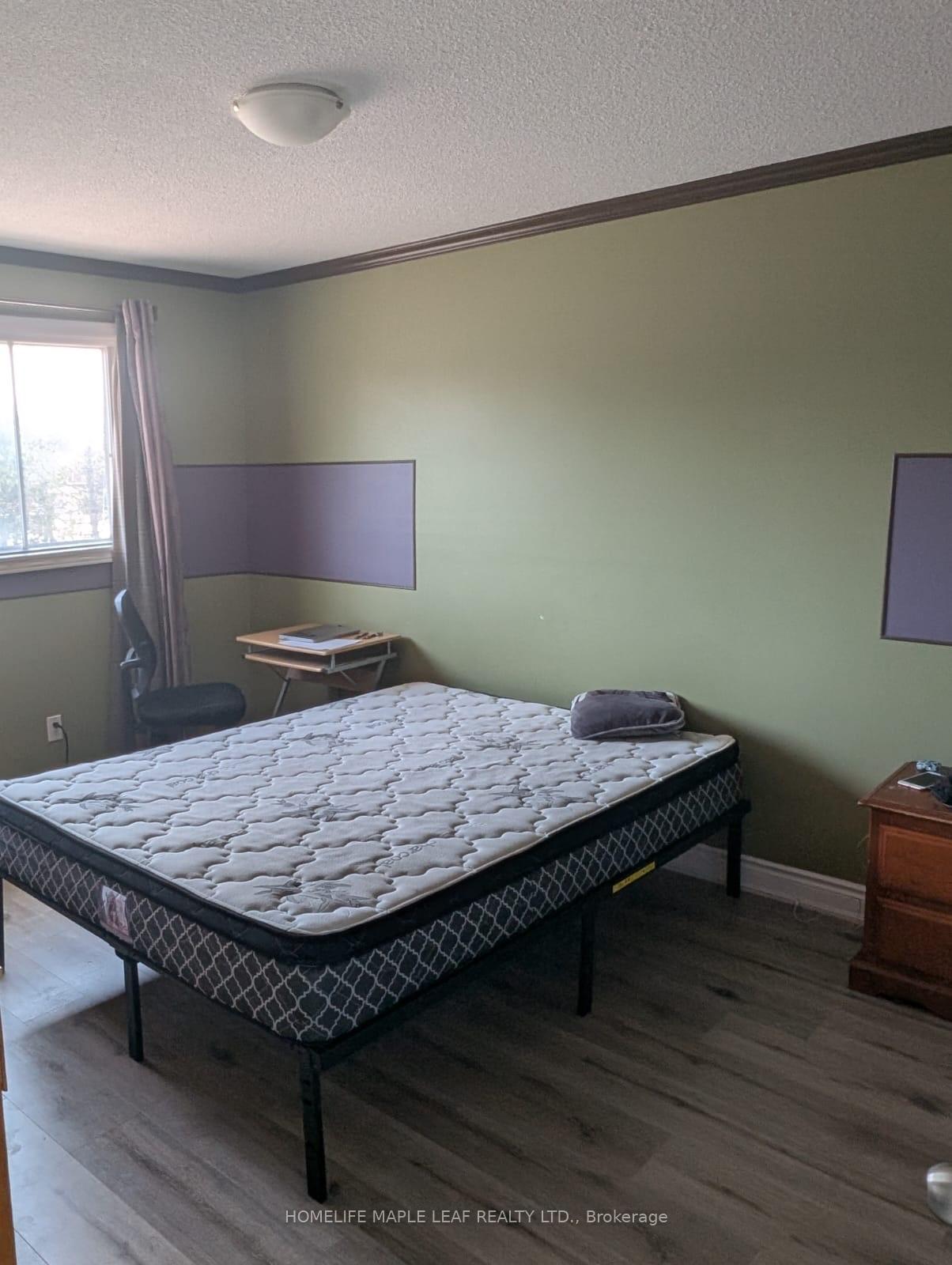 Photo 5 of 45 Adam Street, Brampton, Heart Lake West — HOMEH