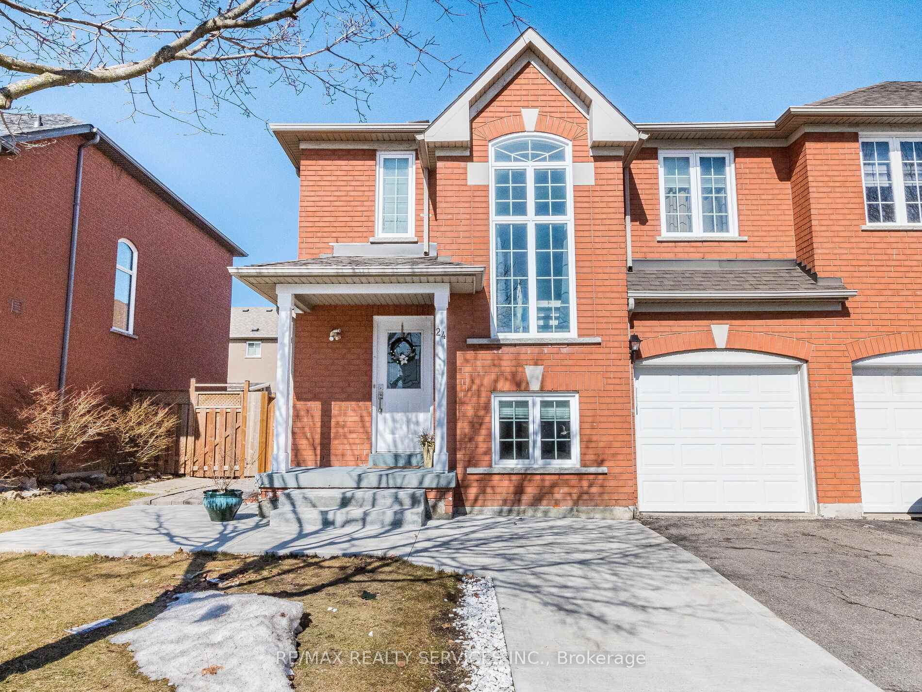 Photo 1 of 24 Red Clover Road, Brampton, Sandringham-Wellington — HOMEH