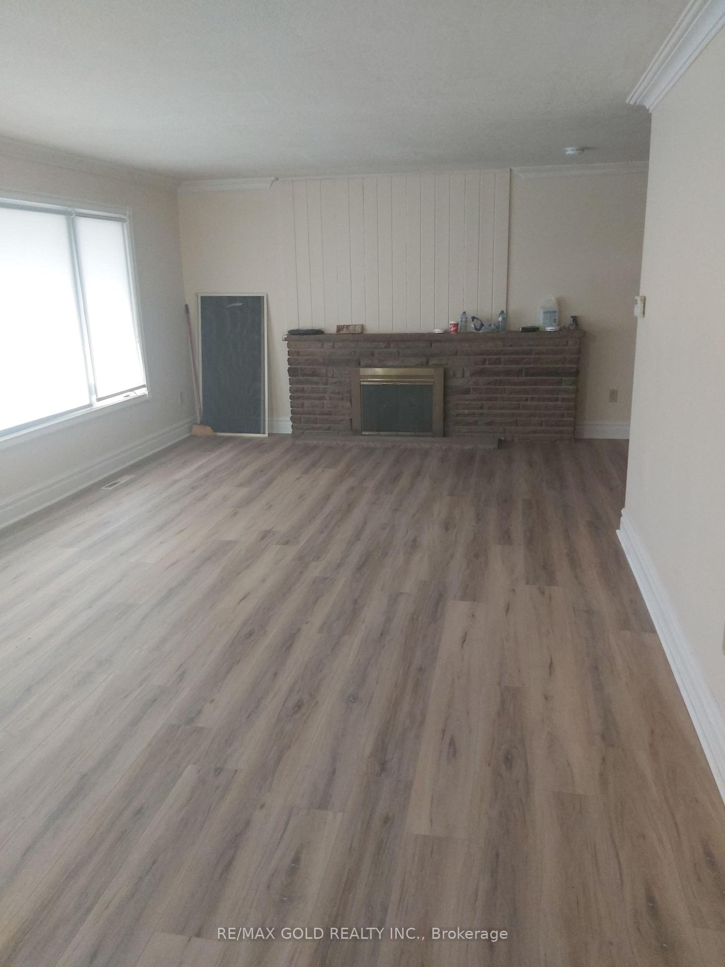 Photo 3 of 2519 Embleton Road, Brampton, Bram West — HOMEH