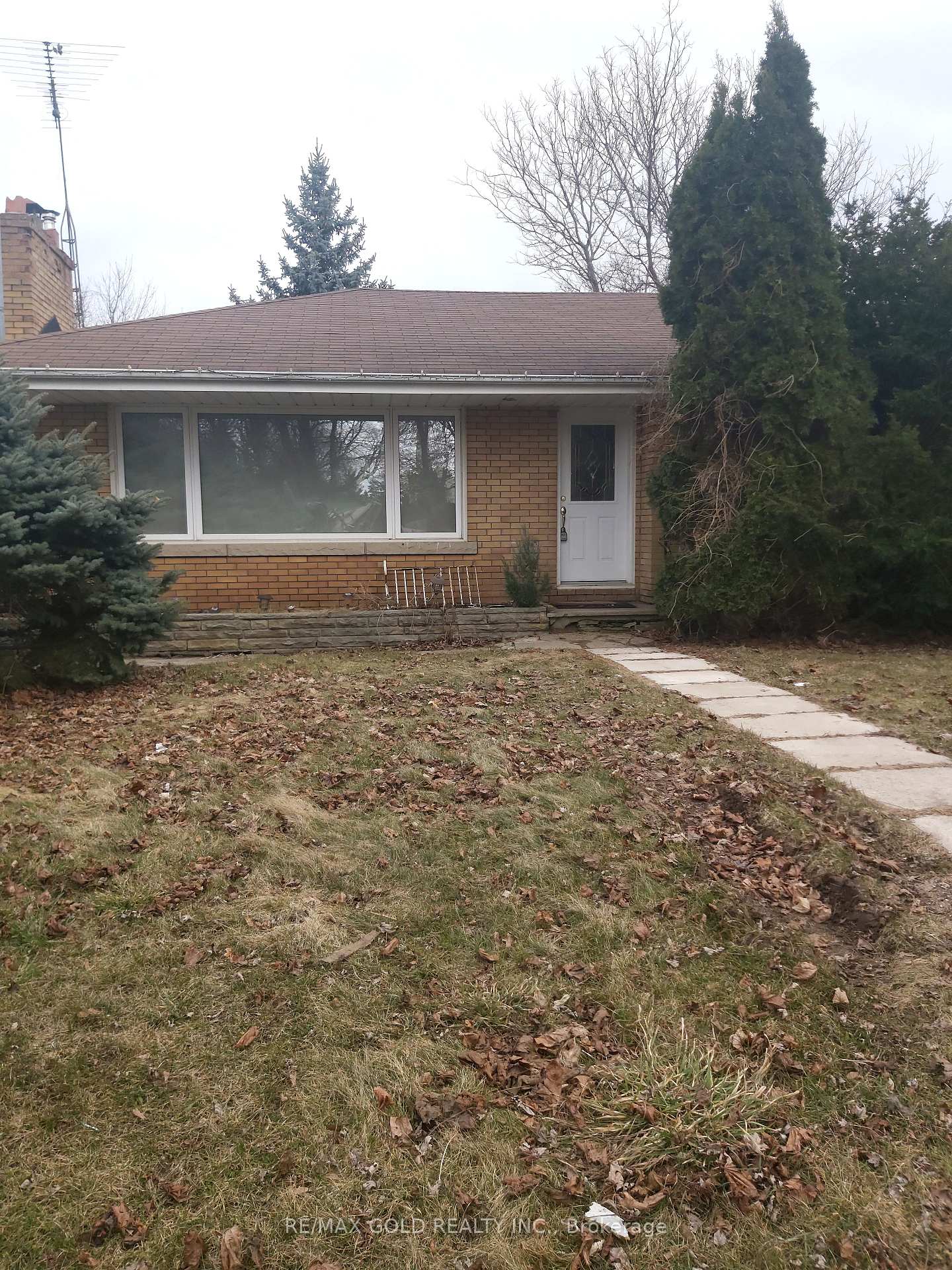 Photo 4 of 2519 Embleton Road, Brampton, Bram West — HOMEH