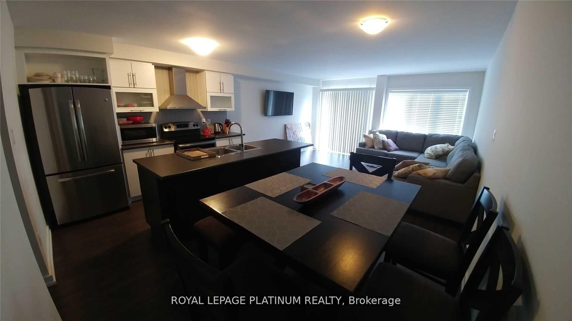 Photo 2 of 18 Clinton Street, Brampton, Northwest Brampton — HOMEH