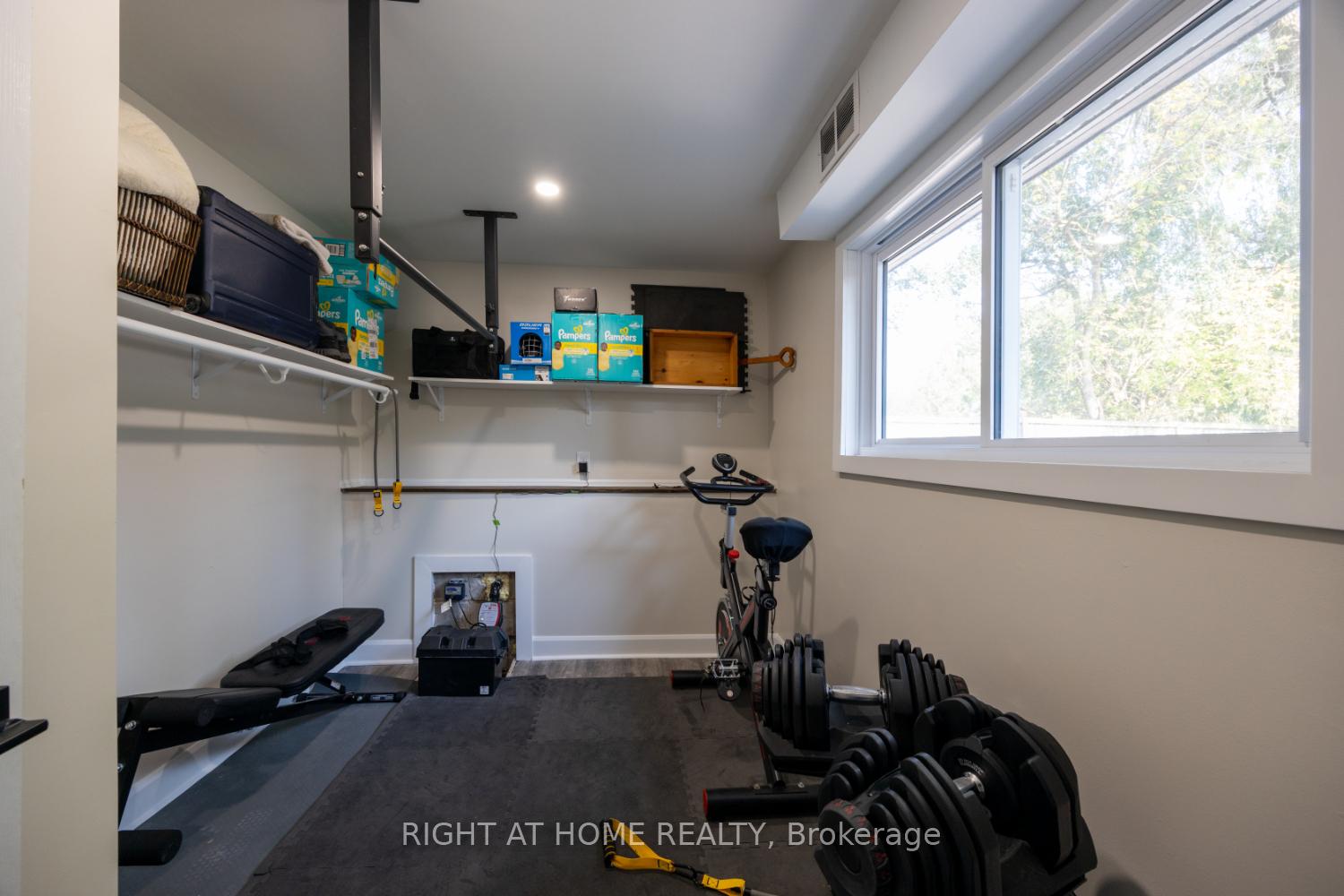 Photo 27 of 420 Parkhill Road E, Douro-Dummer — HOMEH