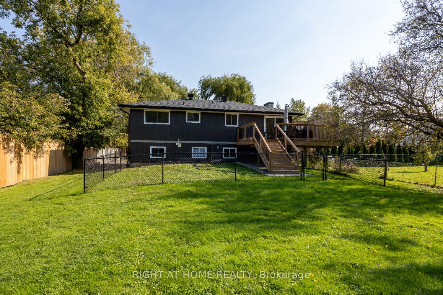 Photo 29 of 420 Parkhill Road E, Douro-Dummer — HOMEH