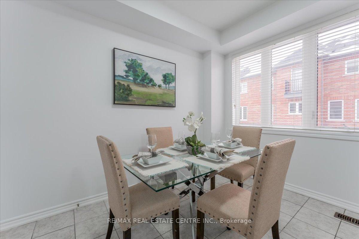 Photo 23 of 7 Shiff Crescent, Brampton, Heart Lake East — HOMEH