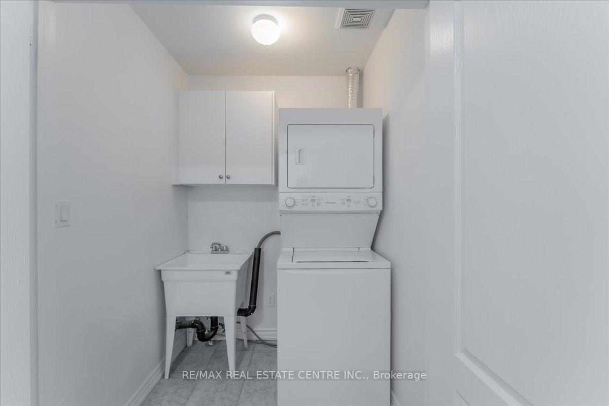 Photo 25 of 7 Shiff Crescent, Brampton, Heart Lake East — HOMEH